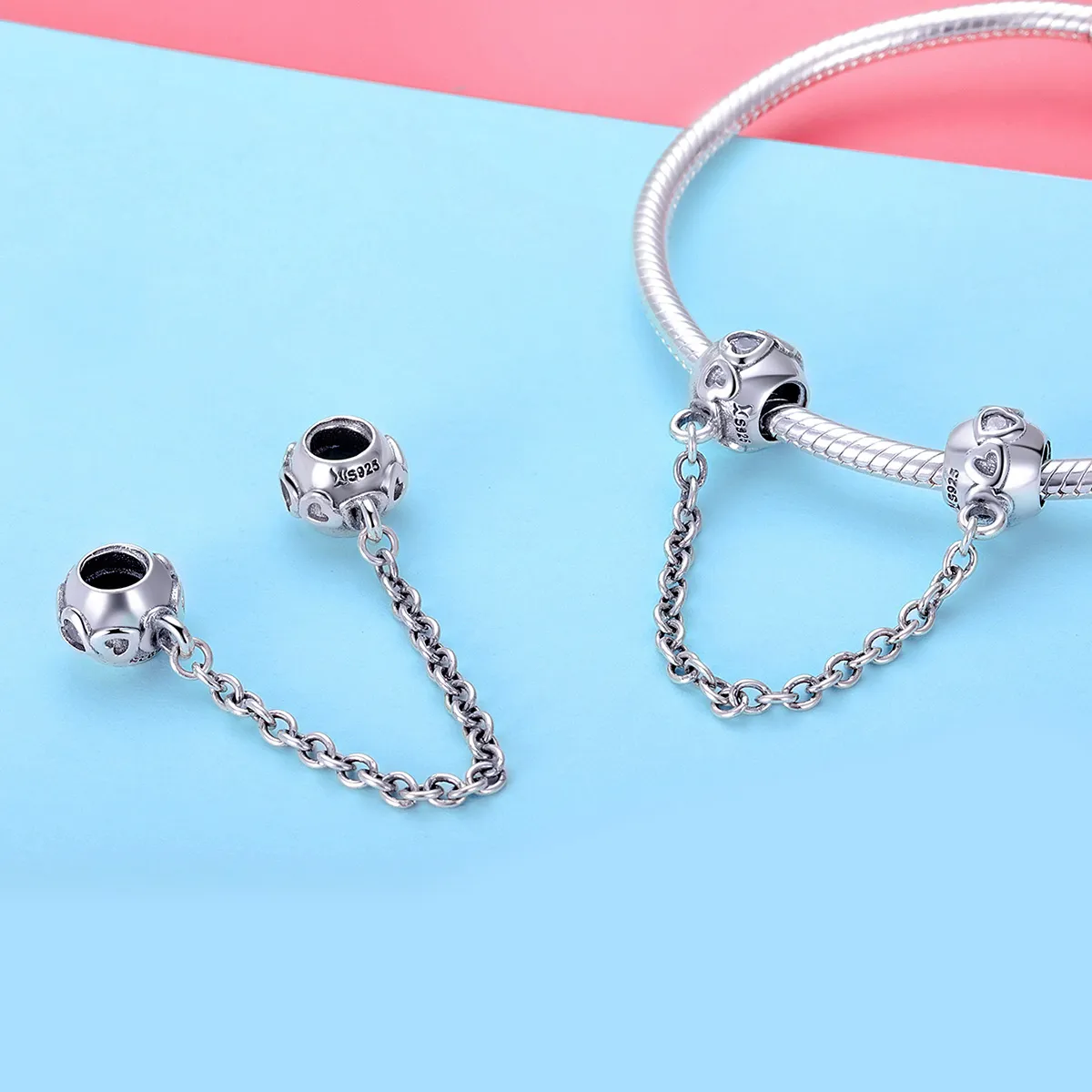 Pandora Style Silver Cute Hearts sikkerhetskjede - SCC736