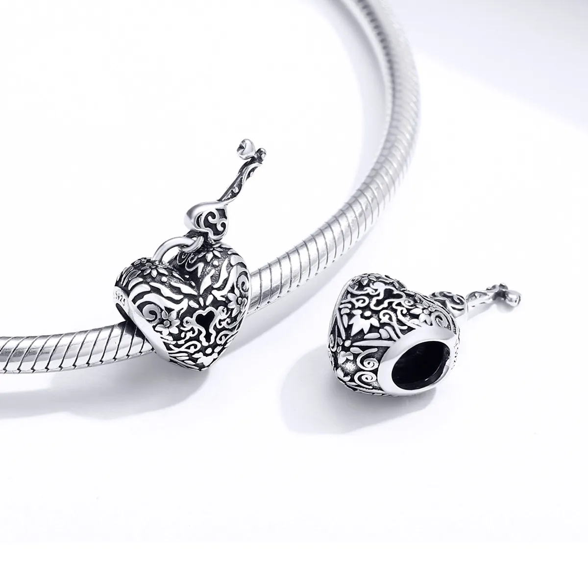 Pandora Style Heart Lock Charm - SCC1447