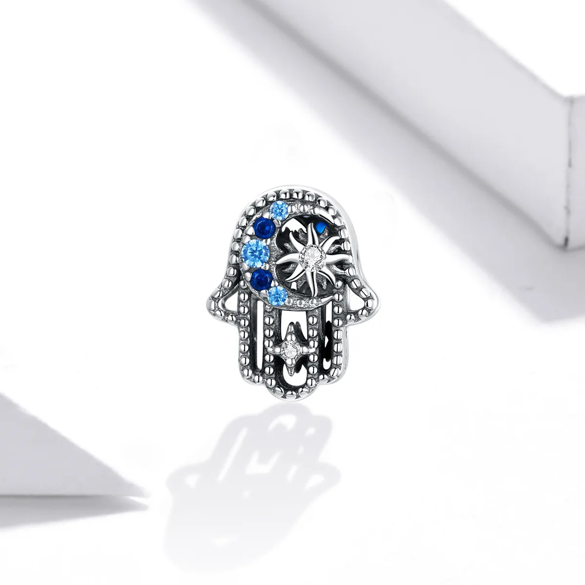 Pandora Style Lucky Hand Charm - BSC440