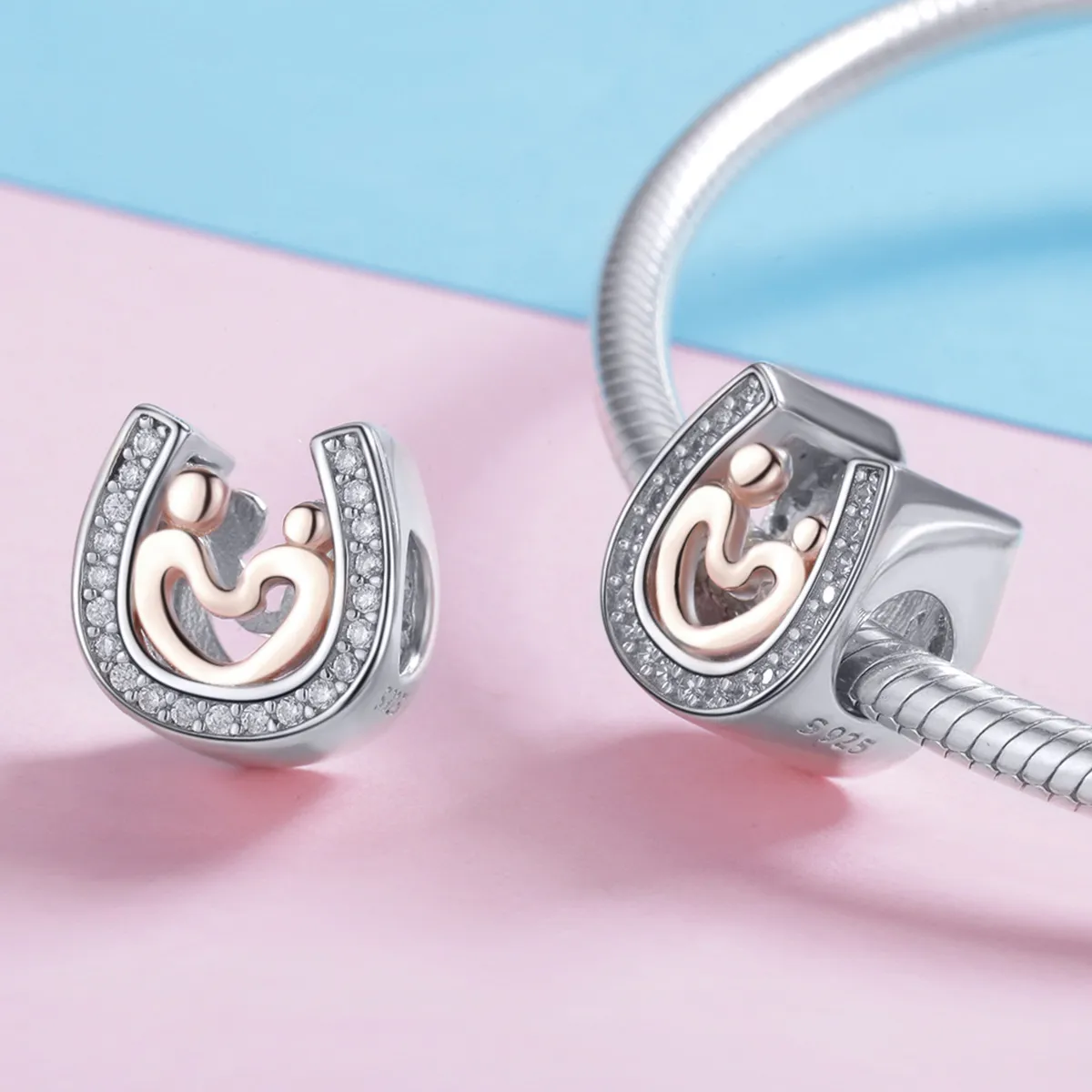 Pandora Style Throbbing Charm - SCC916