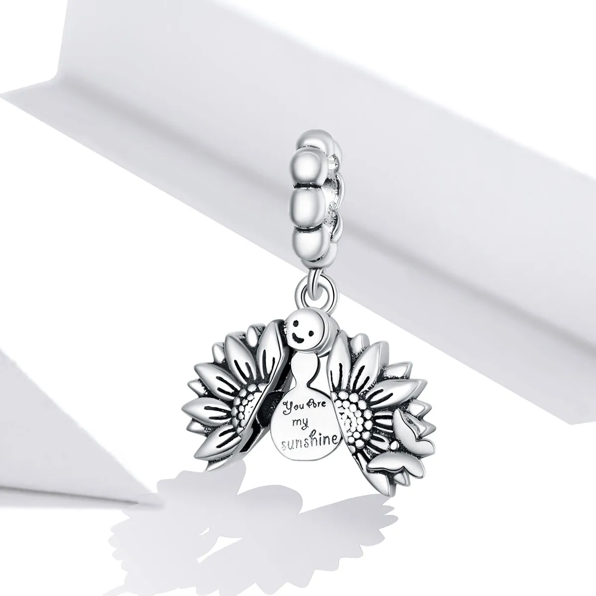 Pandora Style Smiling Sunflower Dingle - SCC1661