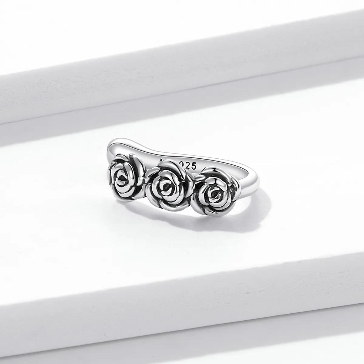 Pandora Style Retro Rose Ear-klips - BSE582