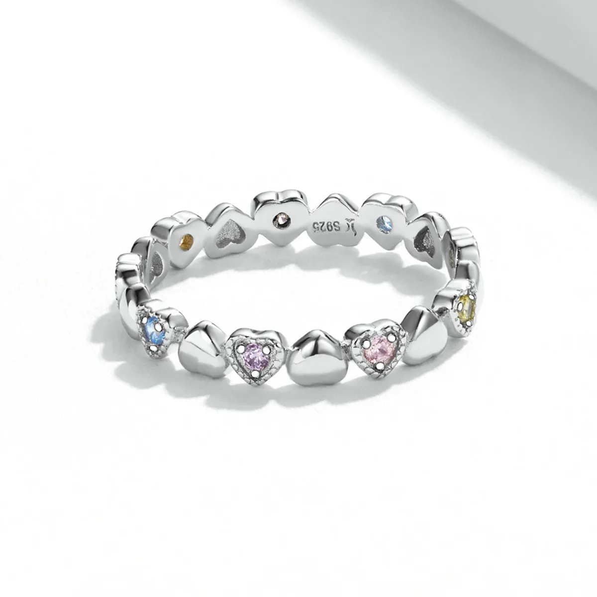 Pandora Style Band of Hearts Ring - SCR140