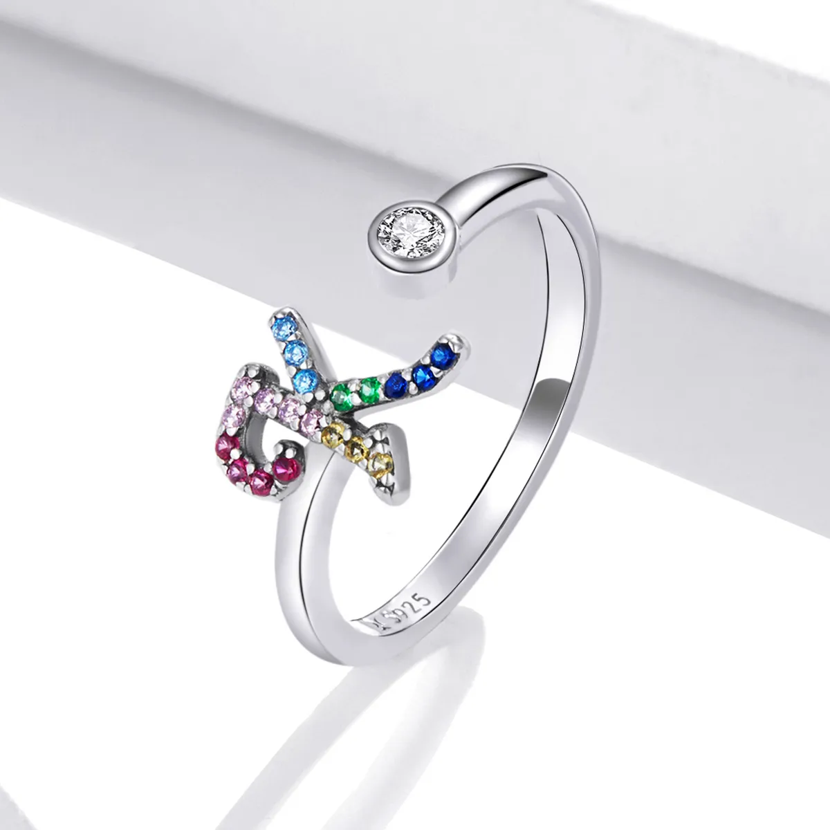 Pandora Style Colorful Letter-K åpen ring - SCR723-K