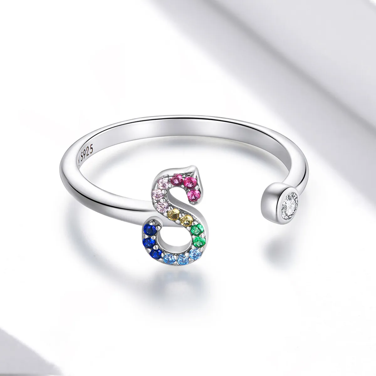 Pandora Style Colorful Letter-S Åpen Ring - SCR723-S