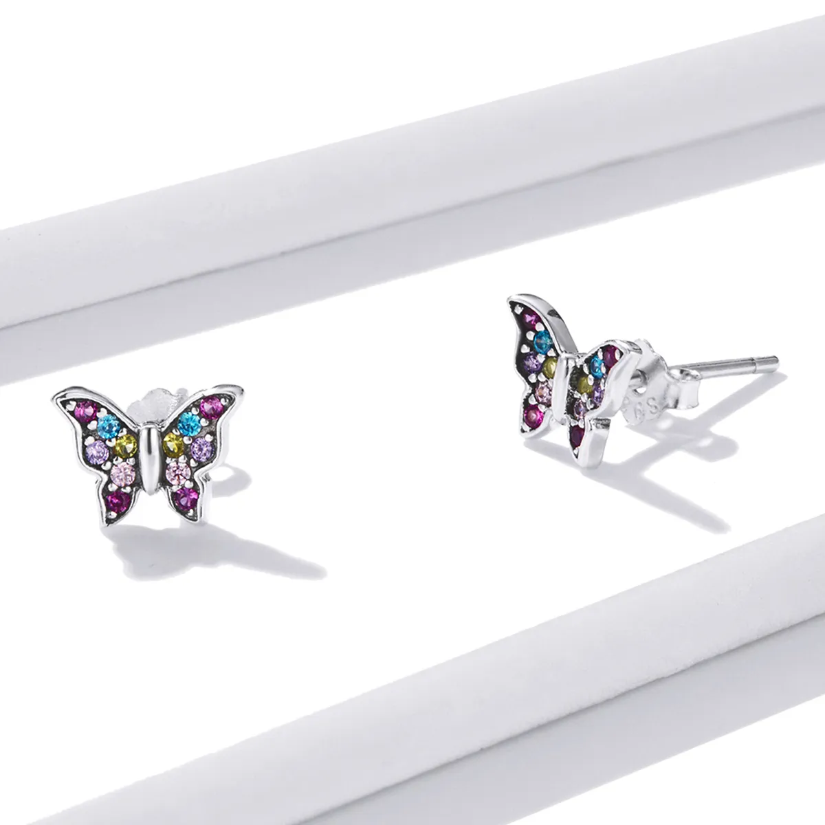 Pandora Style Fargerike Butterfly Stud øredobber - BSE514