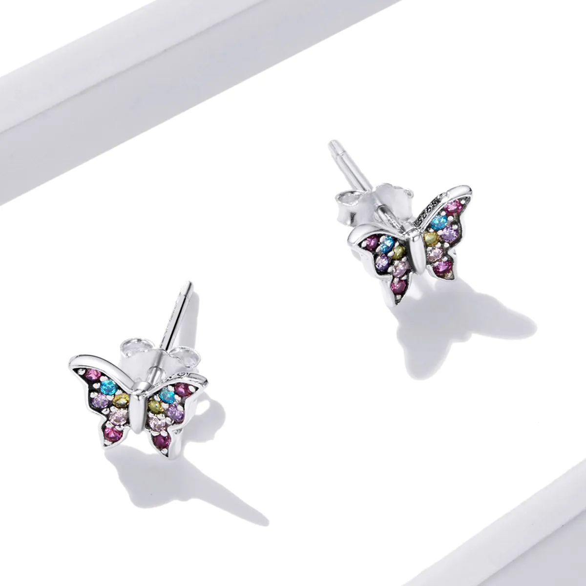 Pandora Style Fargerike Butterfly Stud øredobber - BSE514