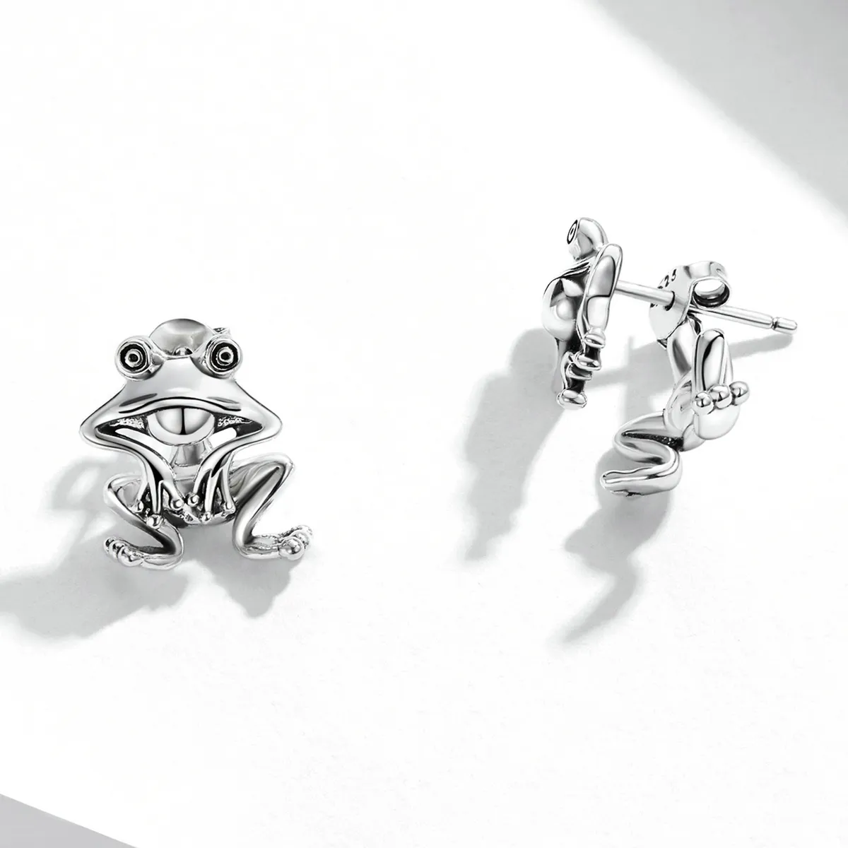 Pandora Style Funny Frog Stud øredobber - SCE1324