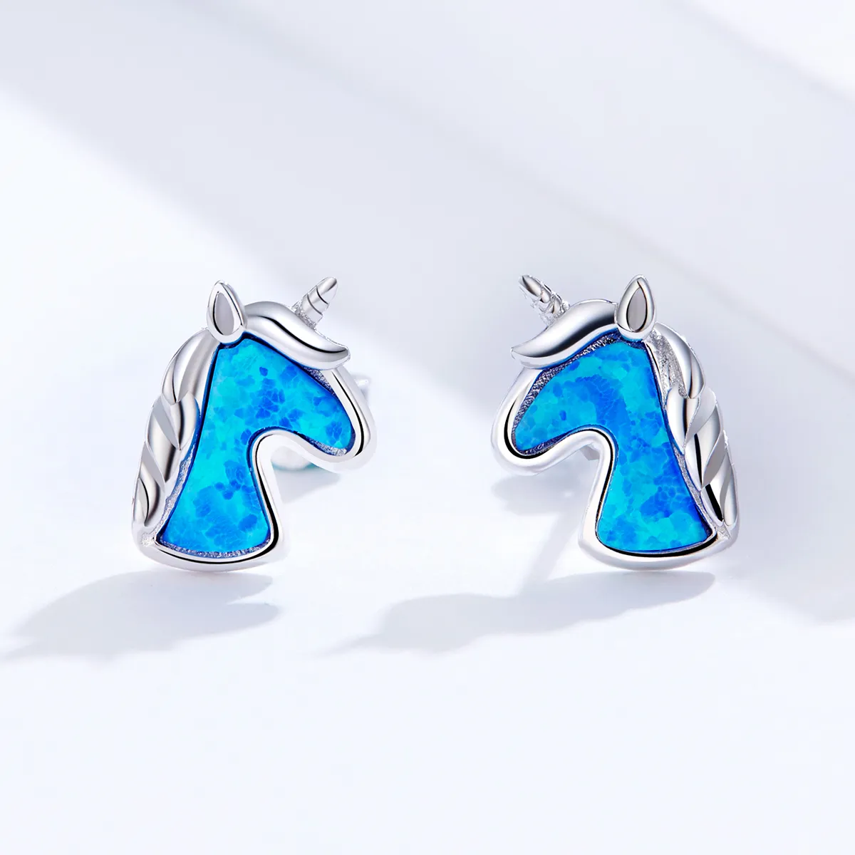 Pandora Style Lyseblå Opal Unicorn øredobber - SCE815-A