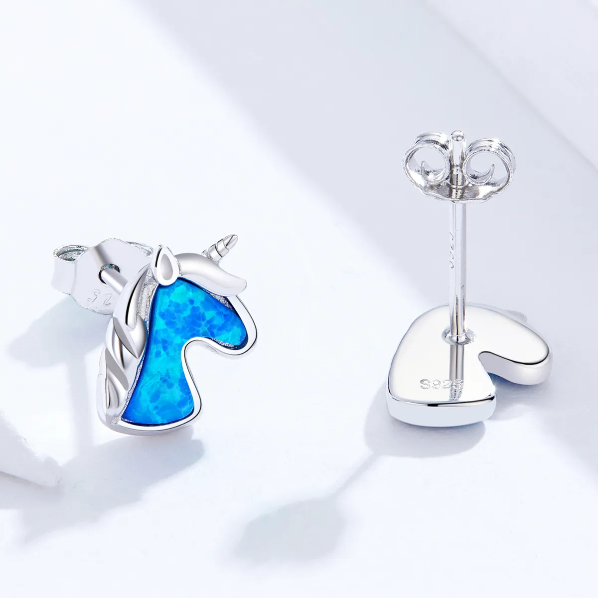 Pandora Style Lyseblå Opal Unicorn øredobber - SCE815-A