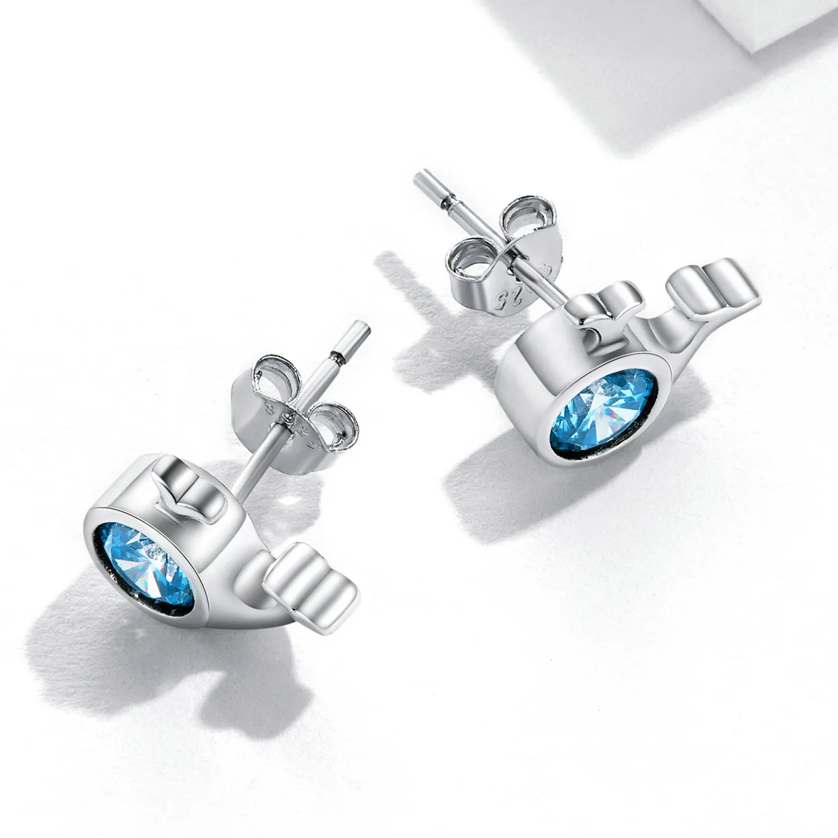 Pandora Style Mini Whale Stud øredobber - SCE1366