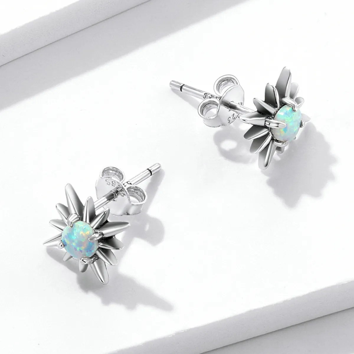 Pandora Style Opal Star Stud øredobber - BSE581