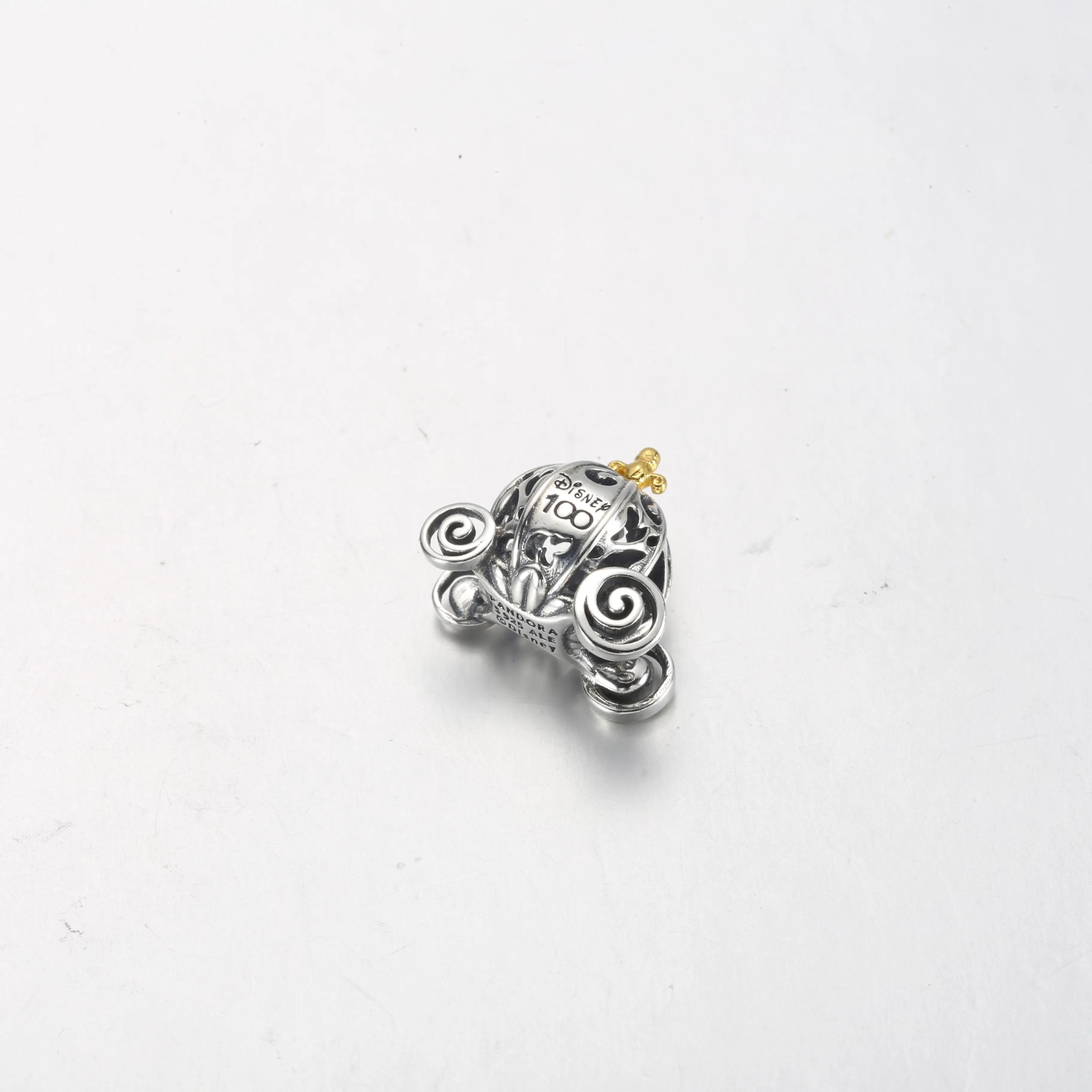 Pandora Disney 100-årsjubileum Askepotts magiske vogn Charm - 792553C01