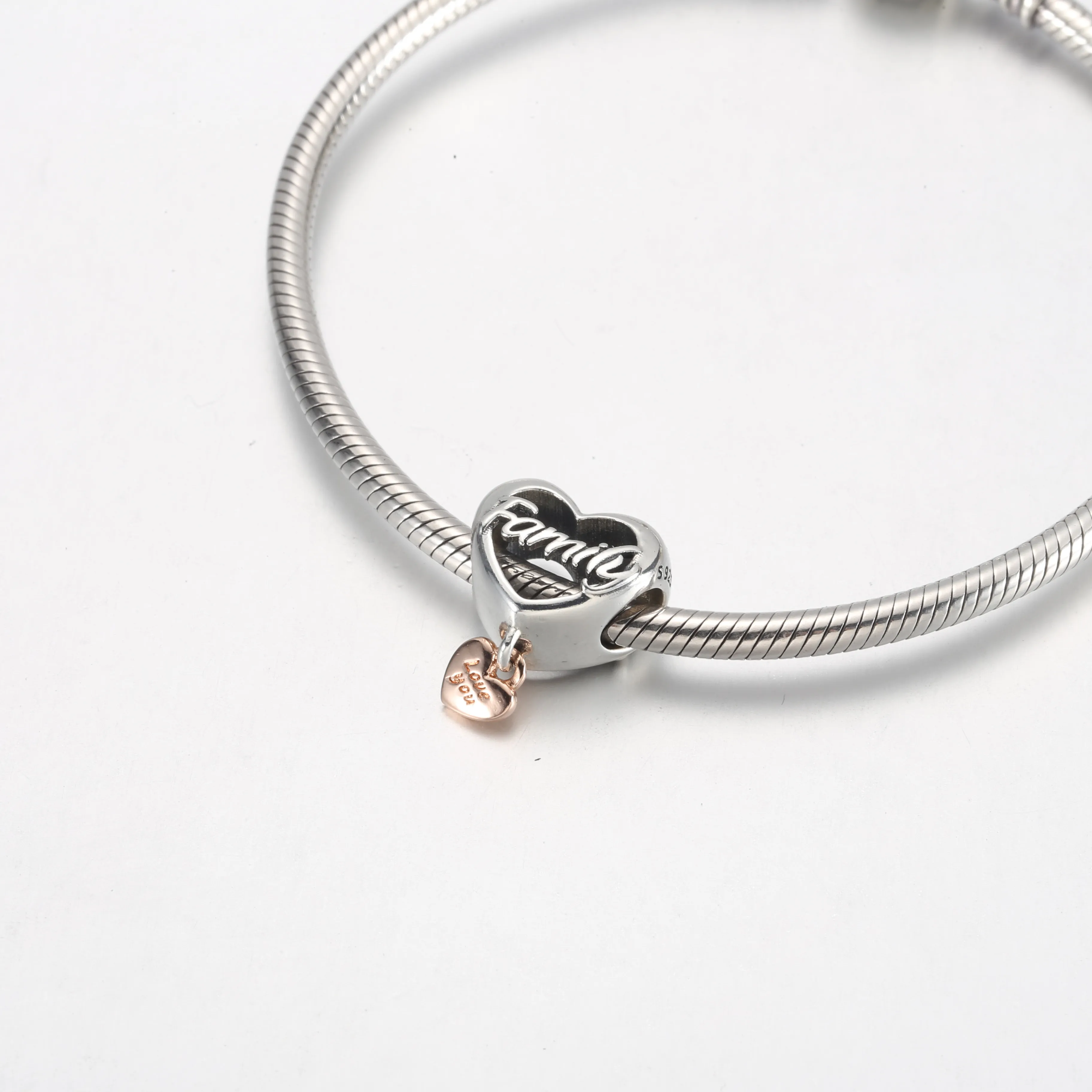 Pandora Familiekjærlighet Hjerteformet Charm - 782326C00