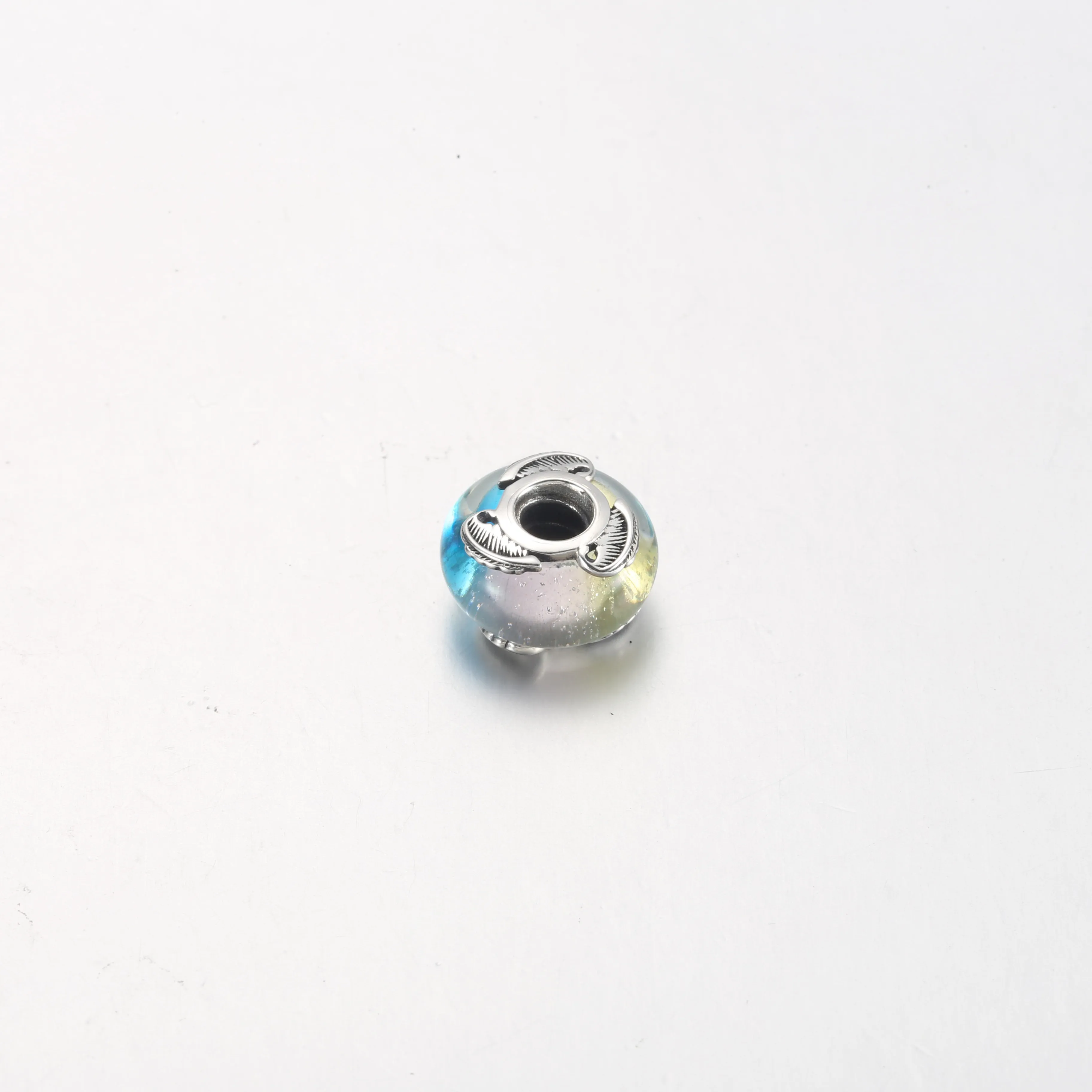 Pandora Flerfarget Muranoglass og Buet Fjær Charm - 792577C00