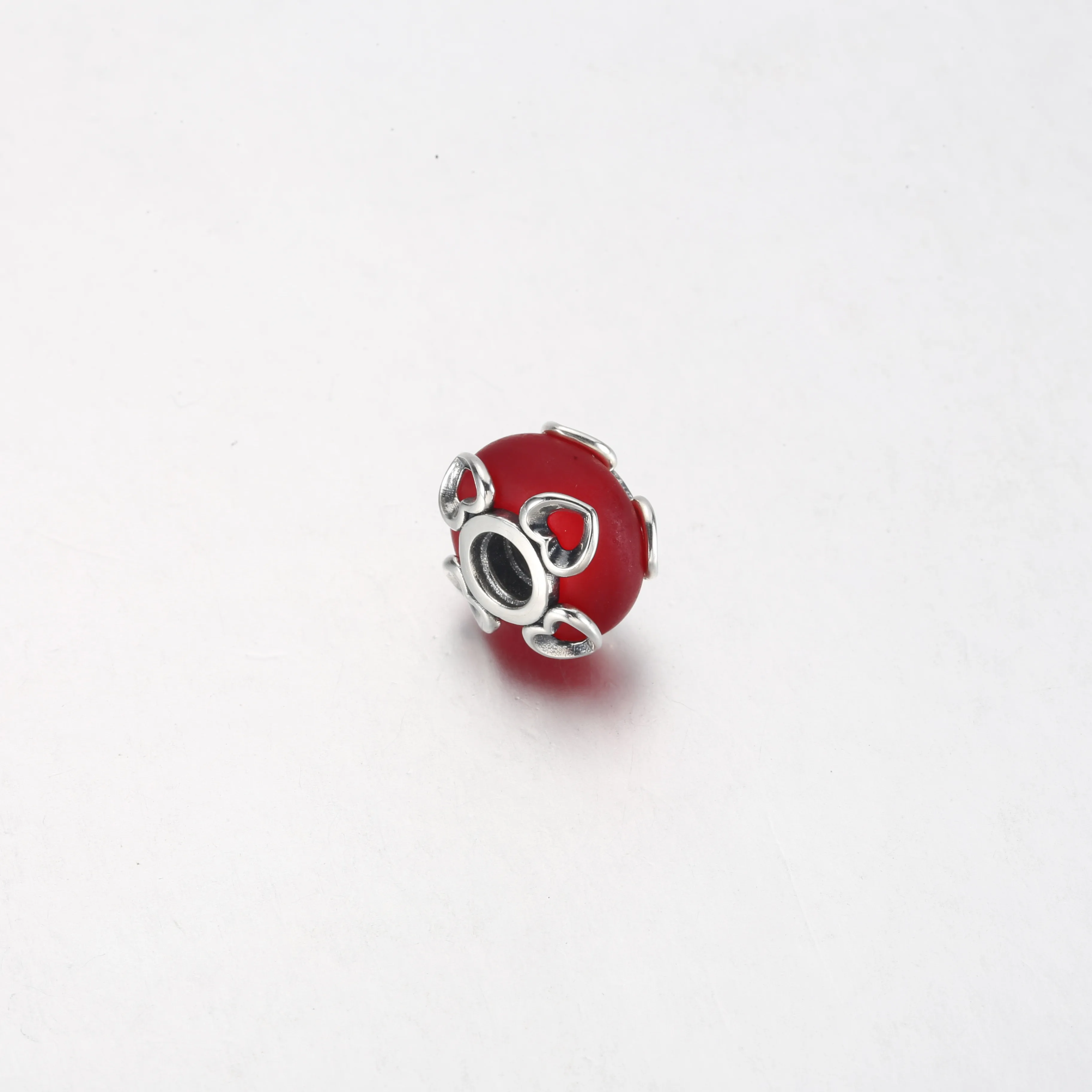 Pandora Frostet Rødt Muranoglass og Hjerter Charm - 792497C01