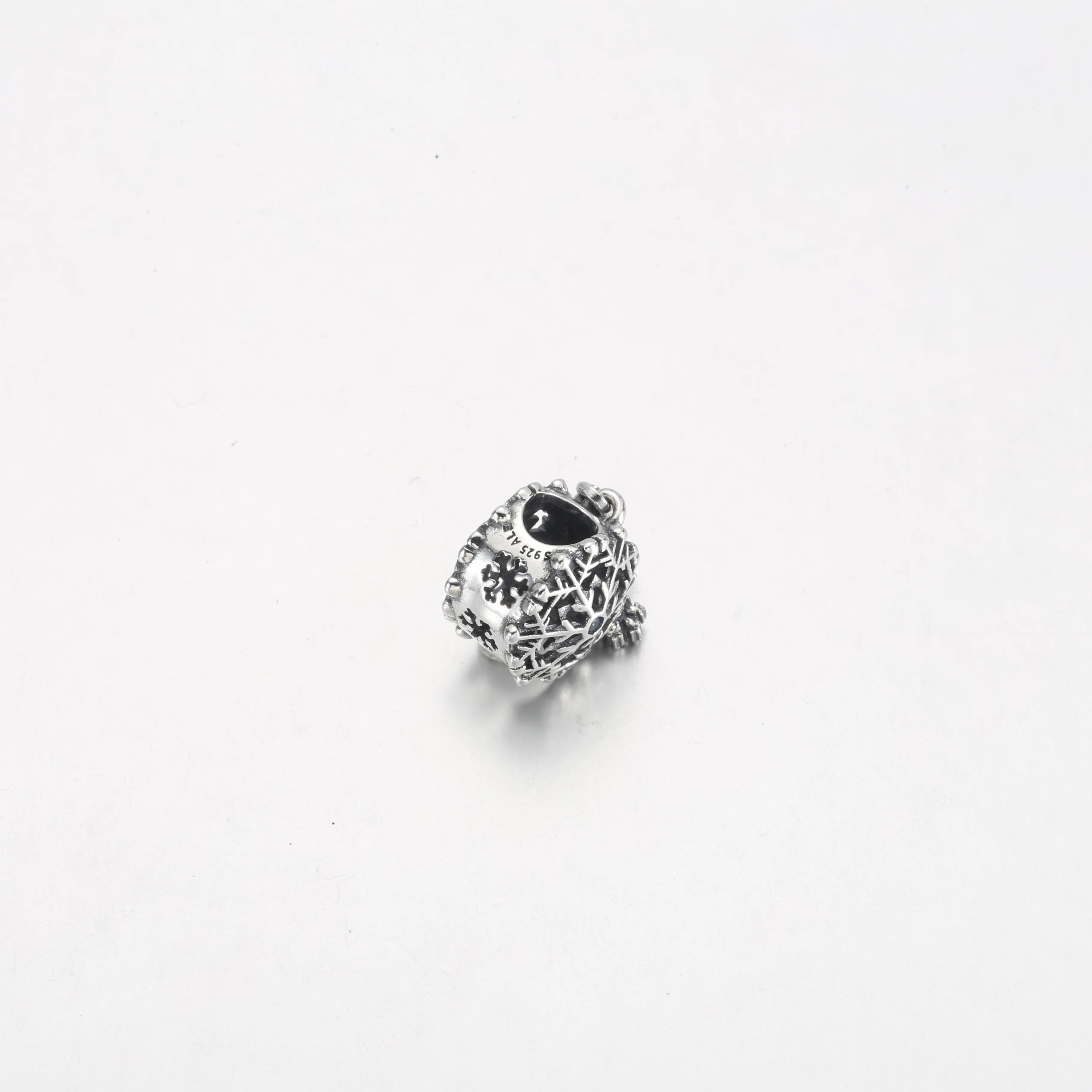 Pandora Iskaldt Snøfnugg Dråpe Charm - 792367C01