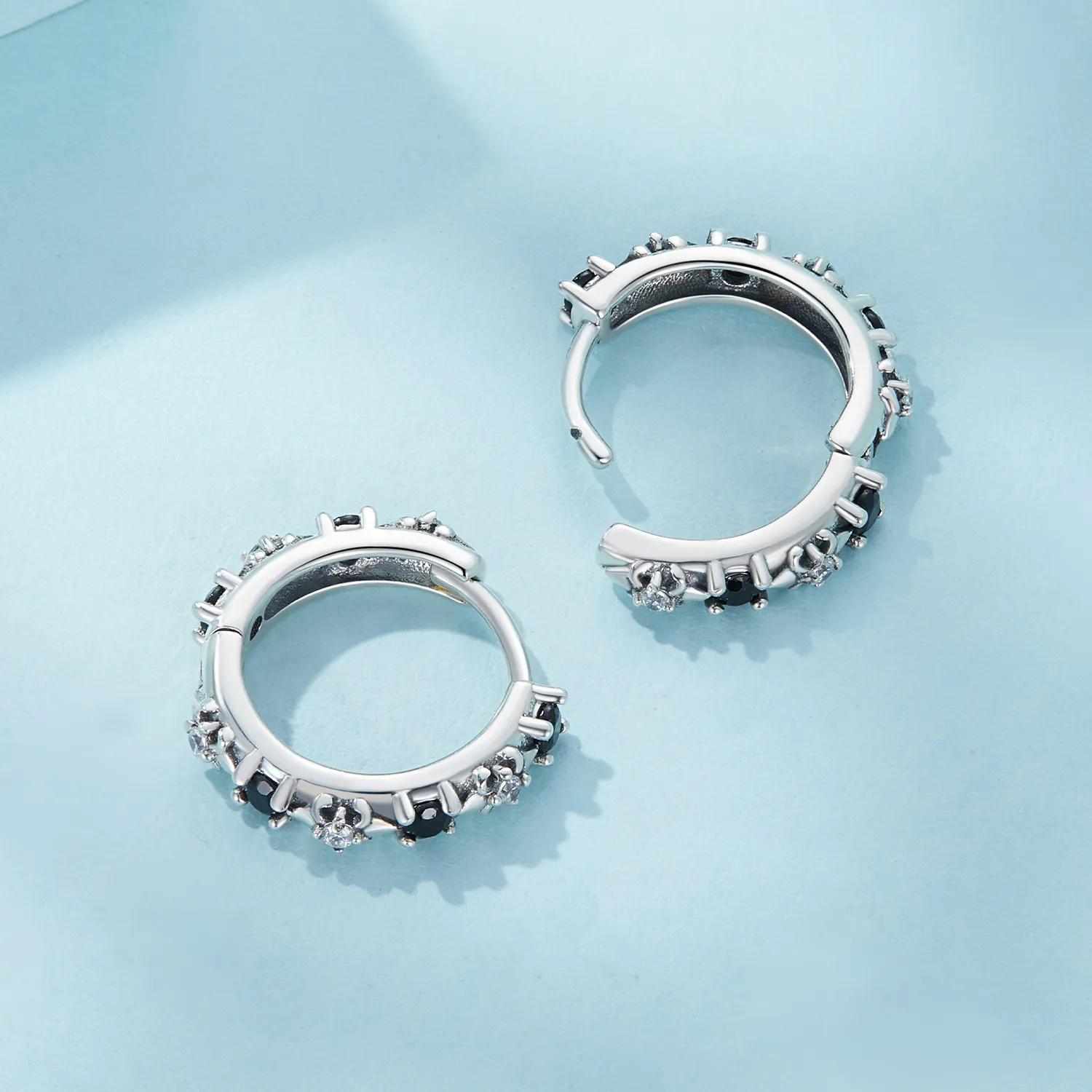 Pandora Style Iris Hoops øredobber - SCE1605-BK