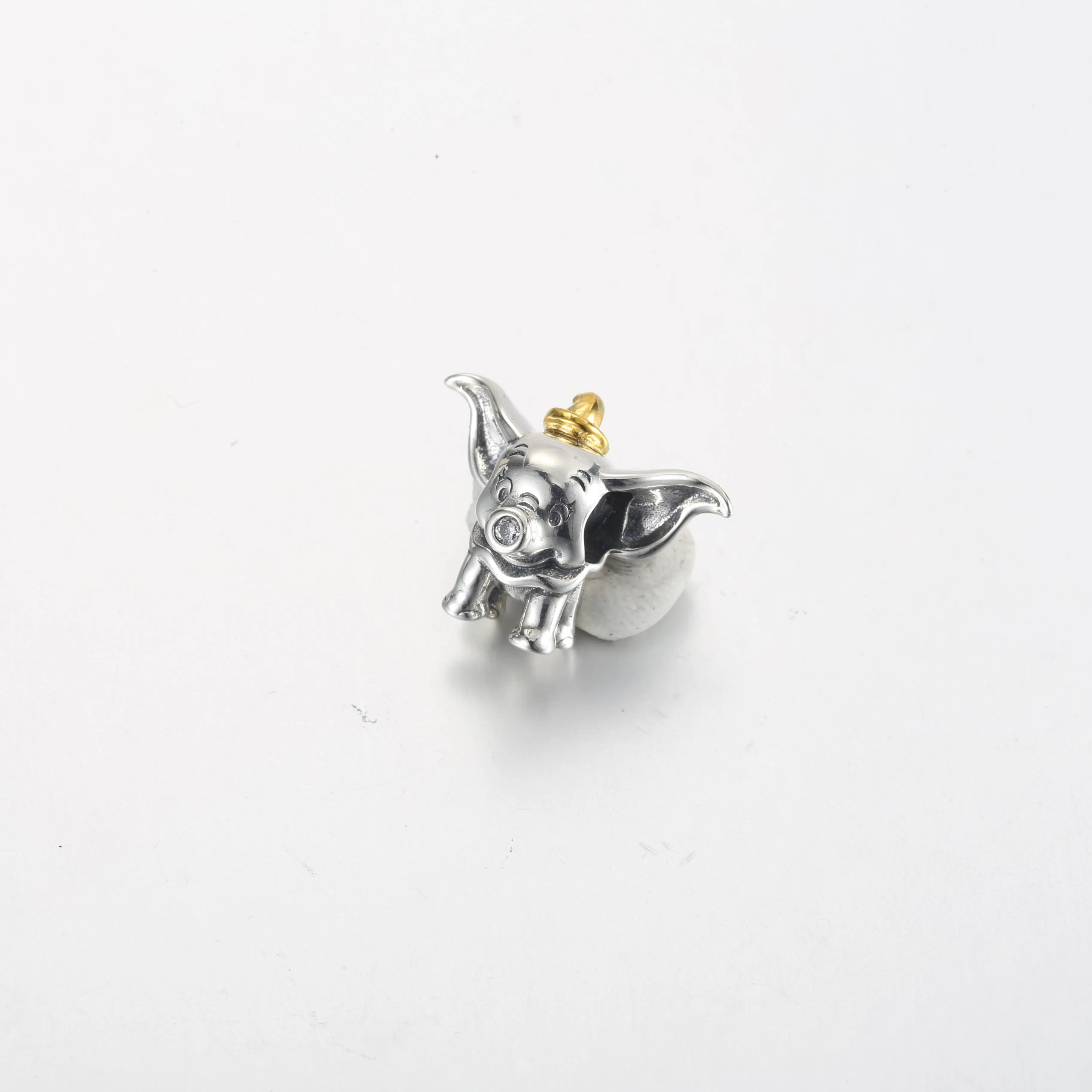 Pandora Disney 100-årsjubileum Dumbo Charm - 792748C01