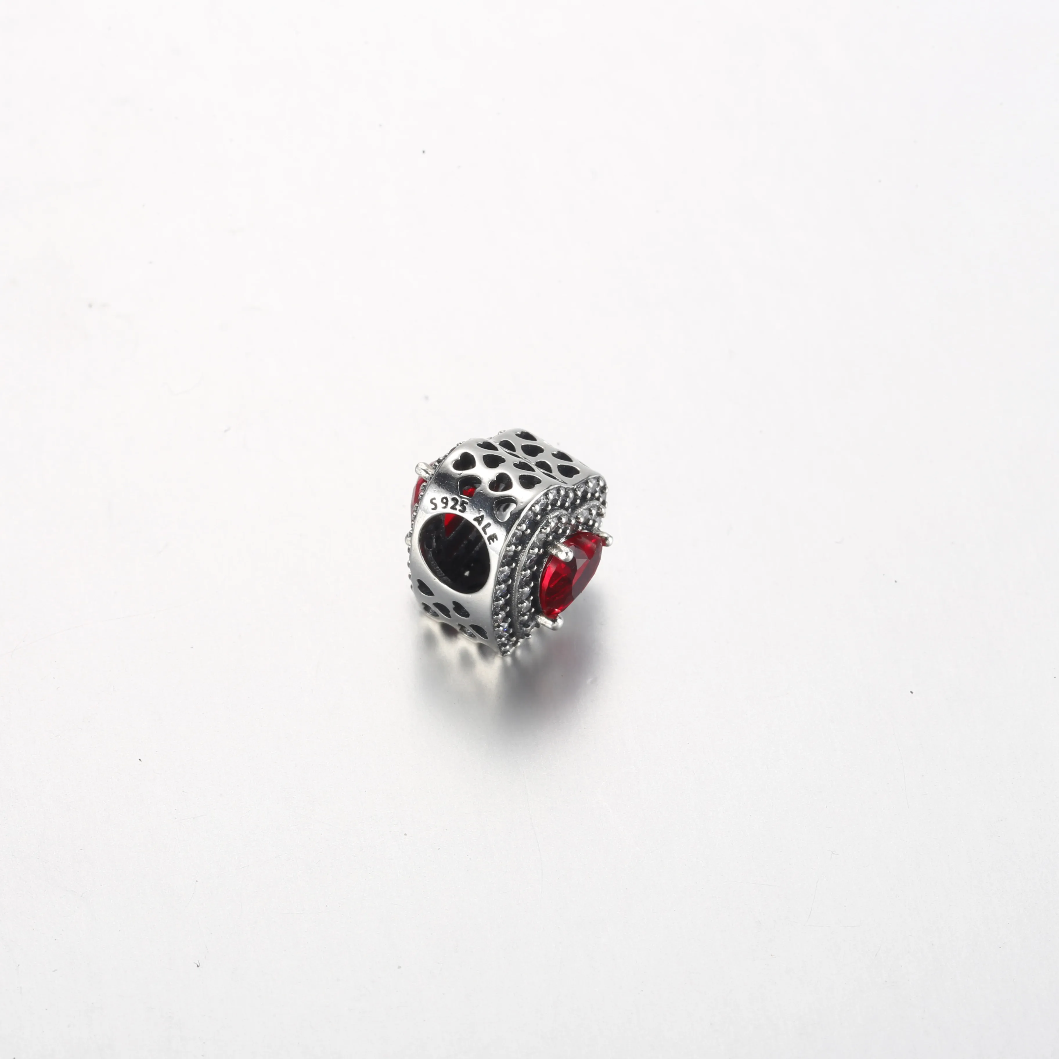 Pandora Funklende Flatt Hjerte Charm - 799218C02