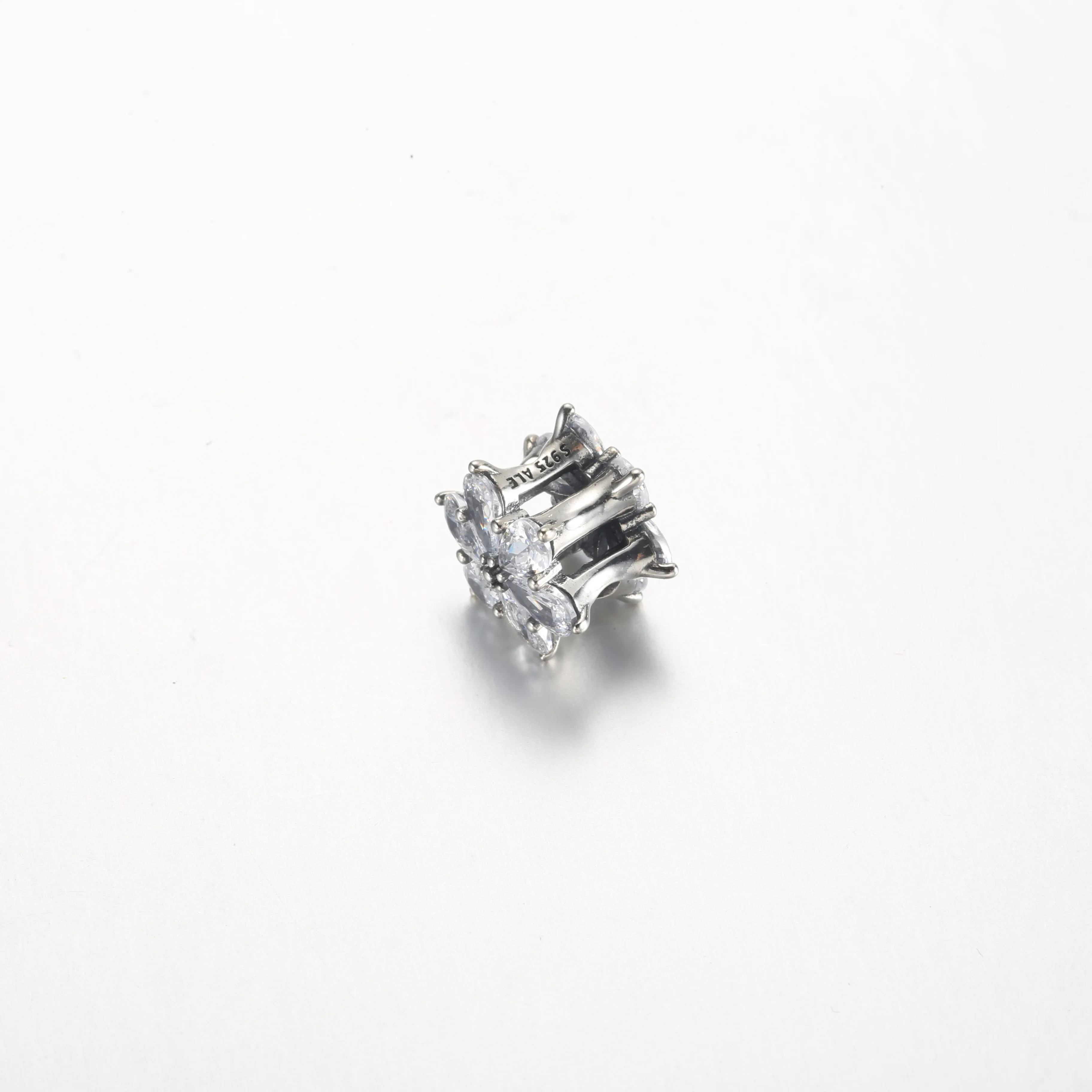 Pandora Funklende Herbarium Klynge Charm - 792623C01