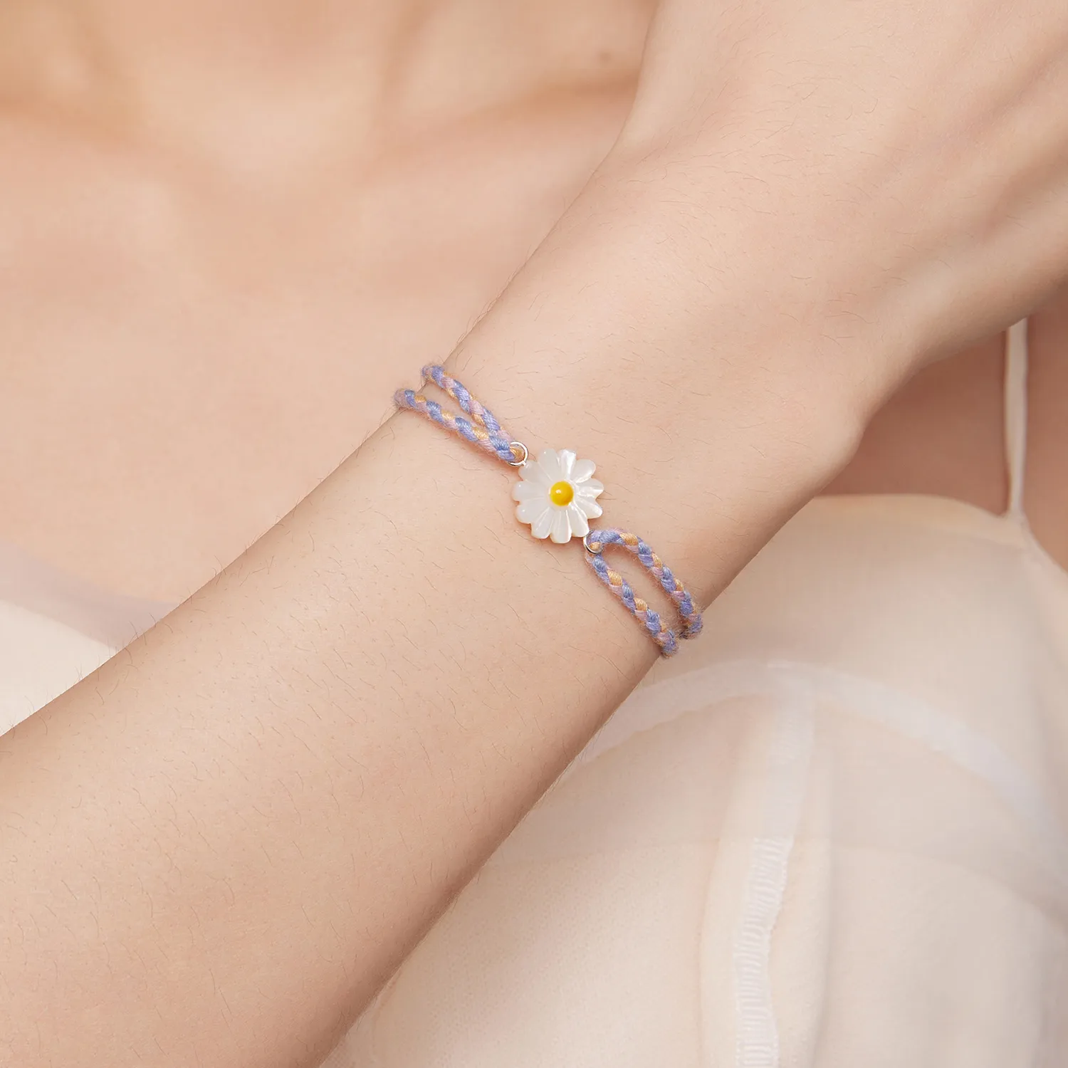 Pandora Style Daisy Cord Armbånd - SCB250