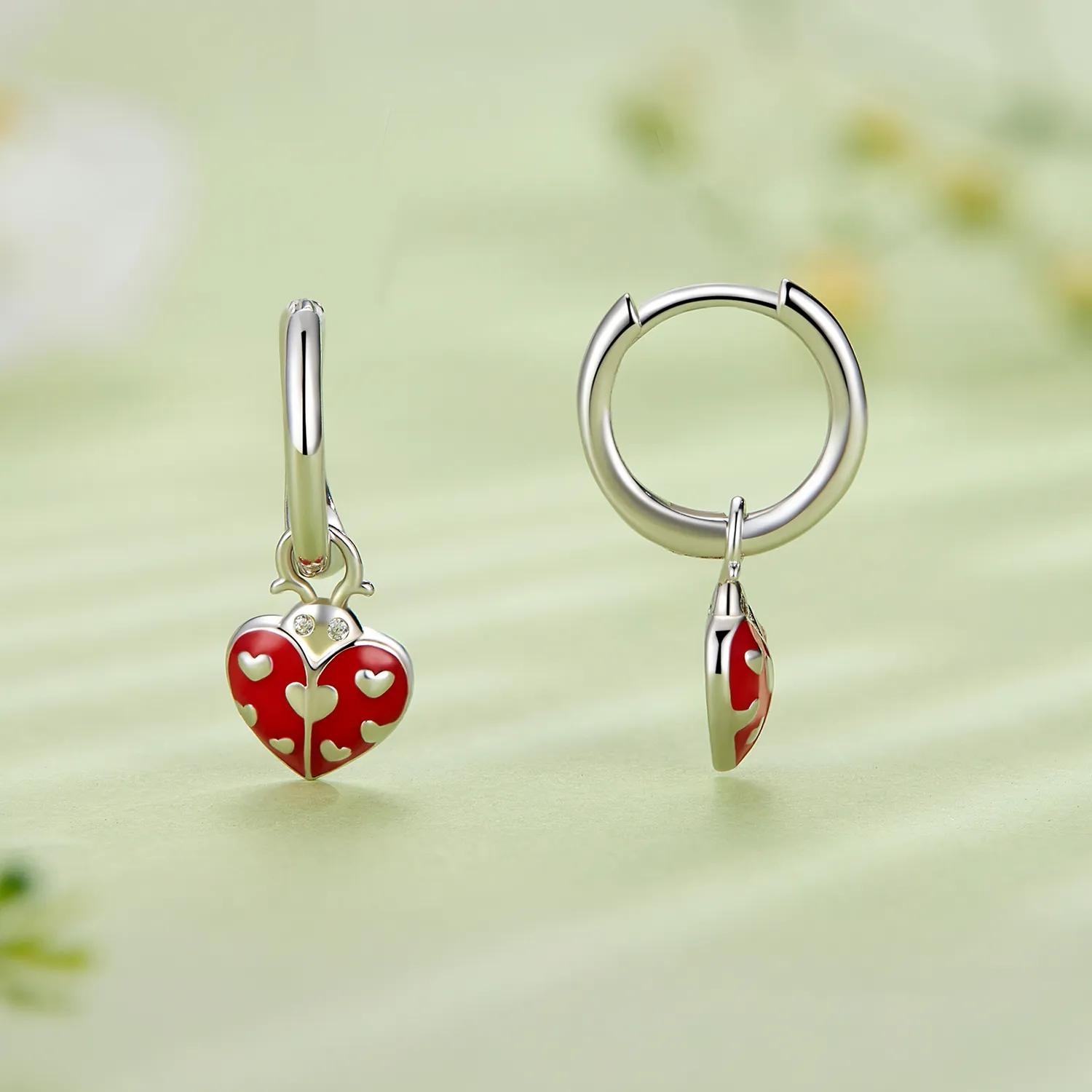 Pandora Style Ladybug Hoop øredobber - SCE1573