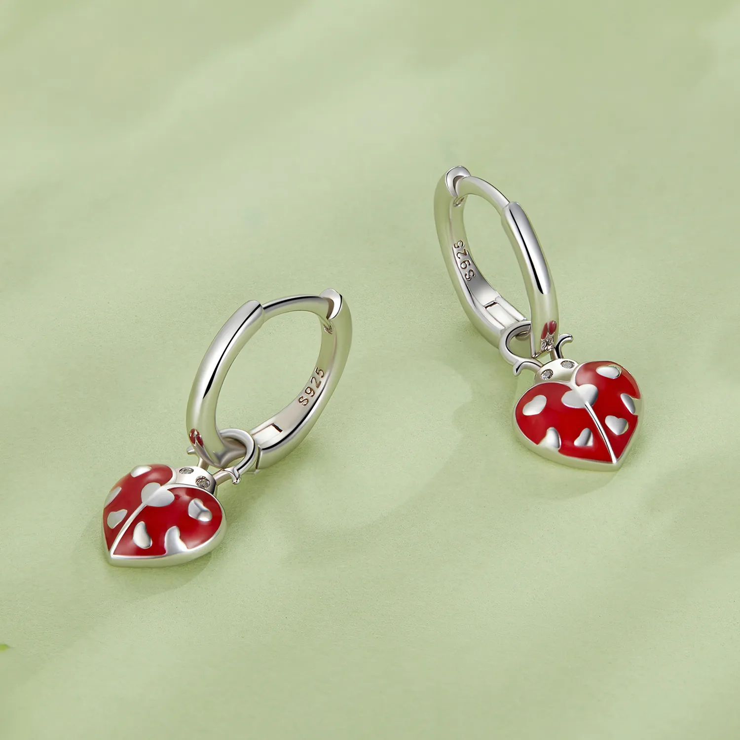 Pandora Style Ladybug Hoop øredobber - SCE1573