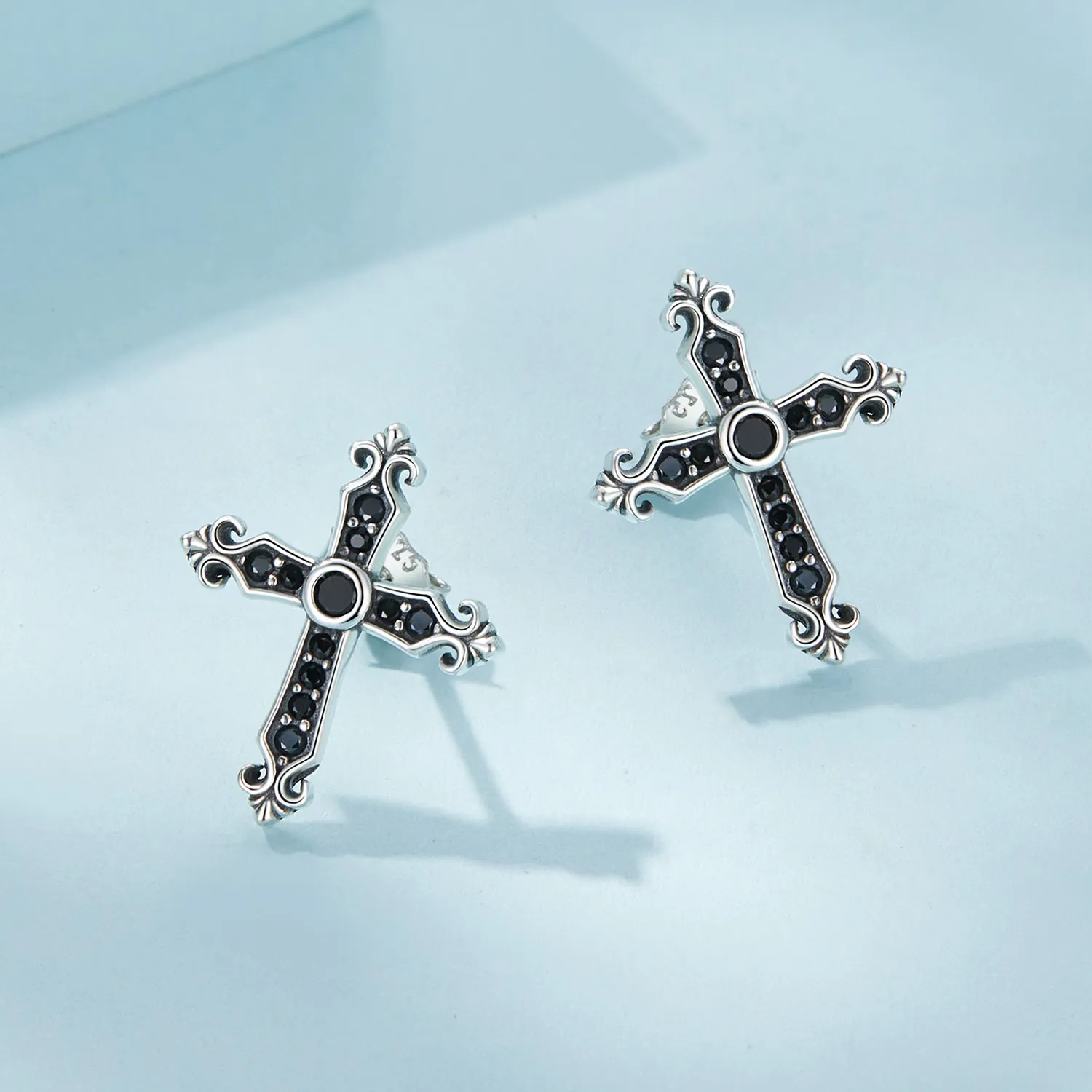 Pandora Style Vintage Cross Studs øredobber - SCE1655