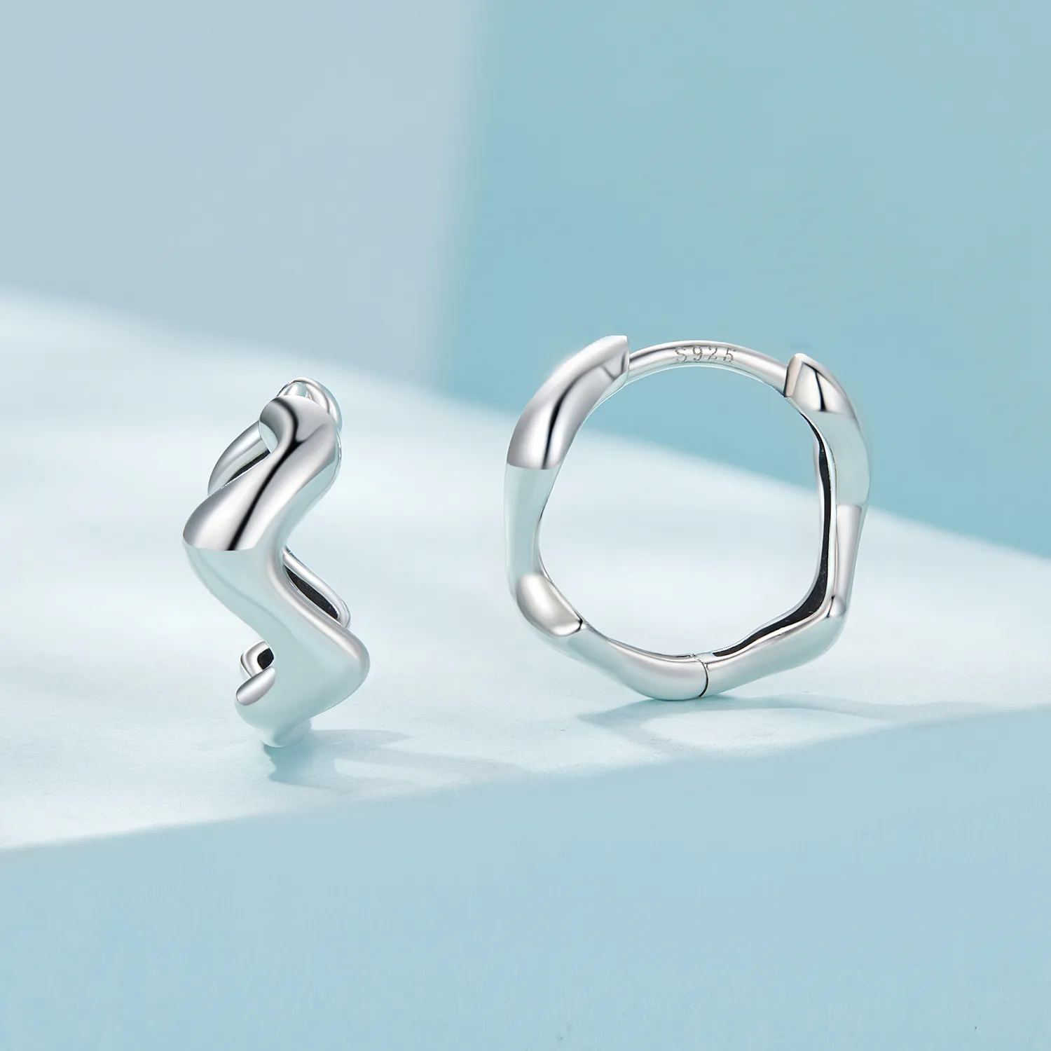 Pandora Style Wave Hoop øredobber - SCE1624