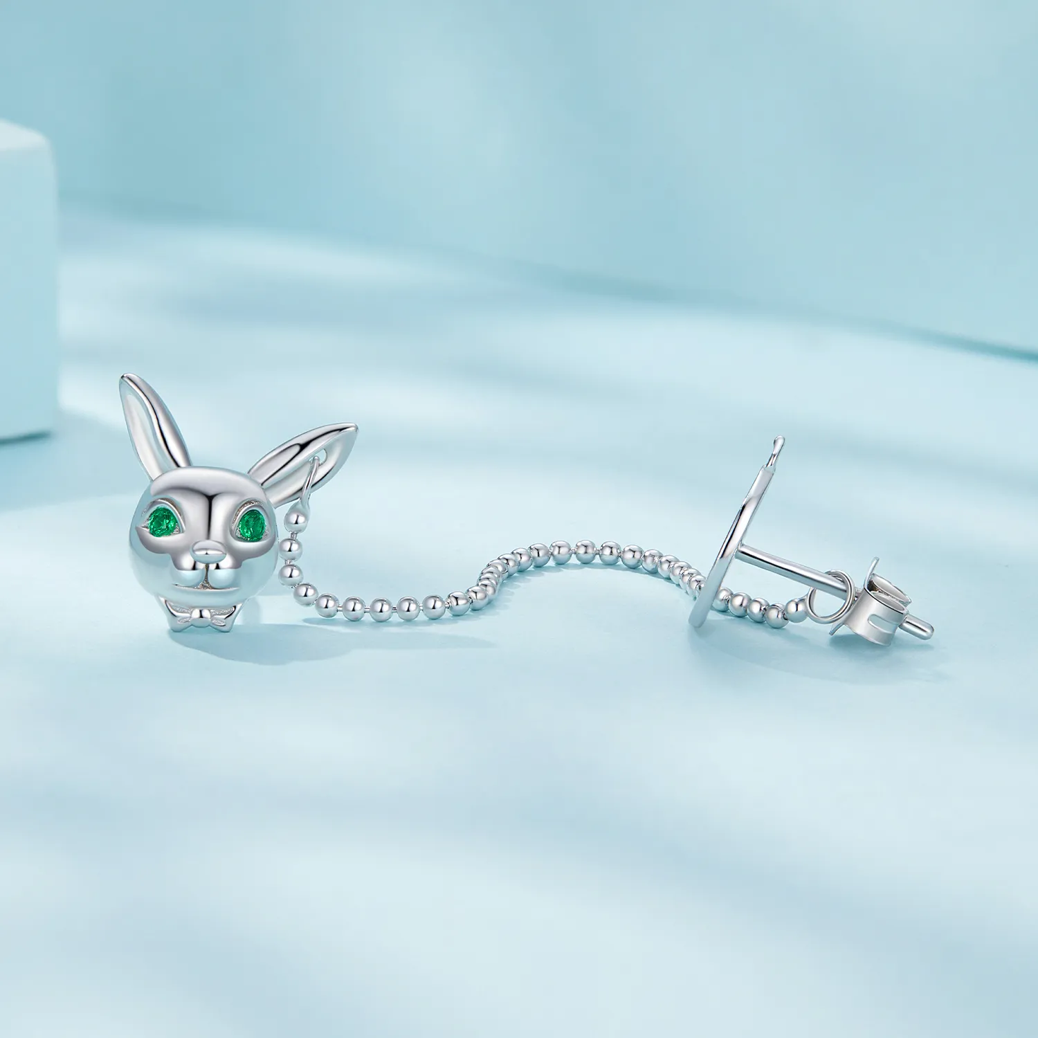 Pandora Style White Rabbit Clock Studs øredobber - SCE1617