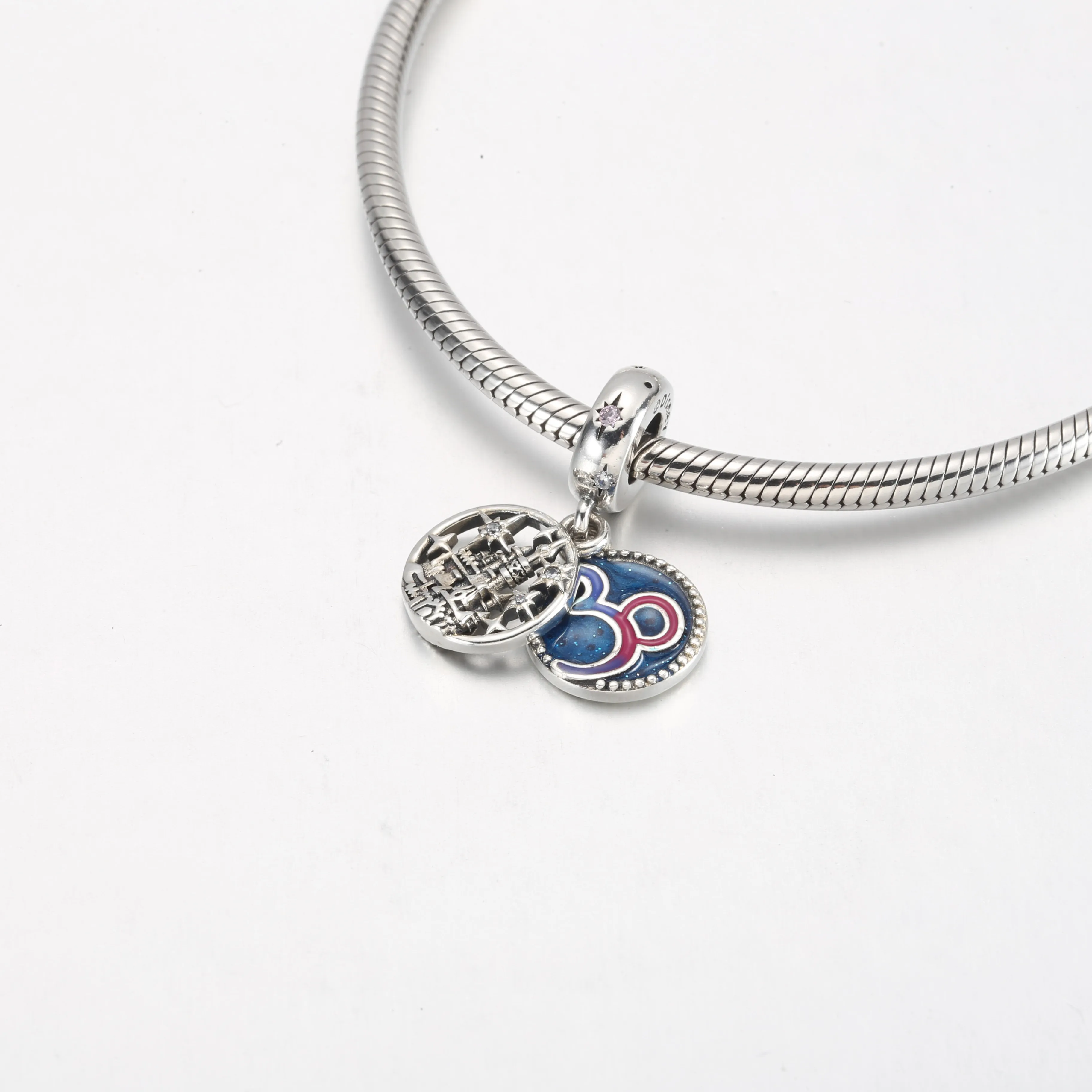 Pandora Disneyland Paris 30-årsjubileum Dangle Charm - 791674C01