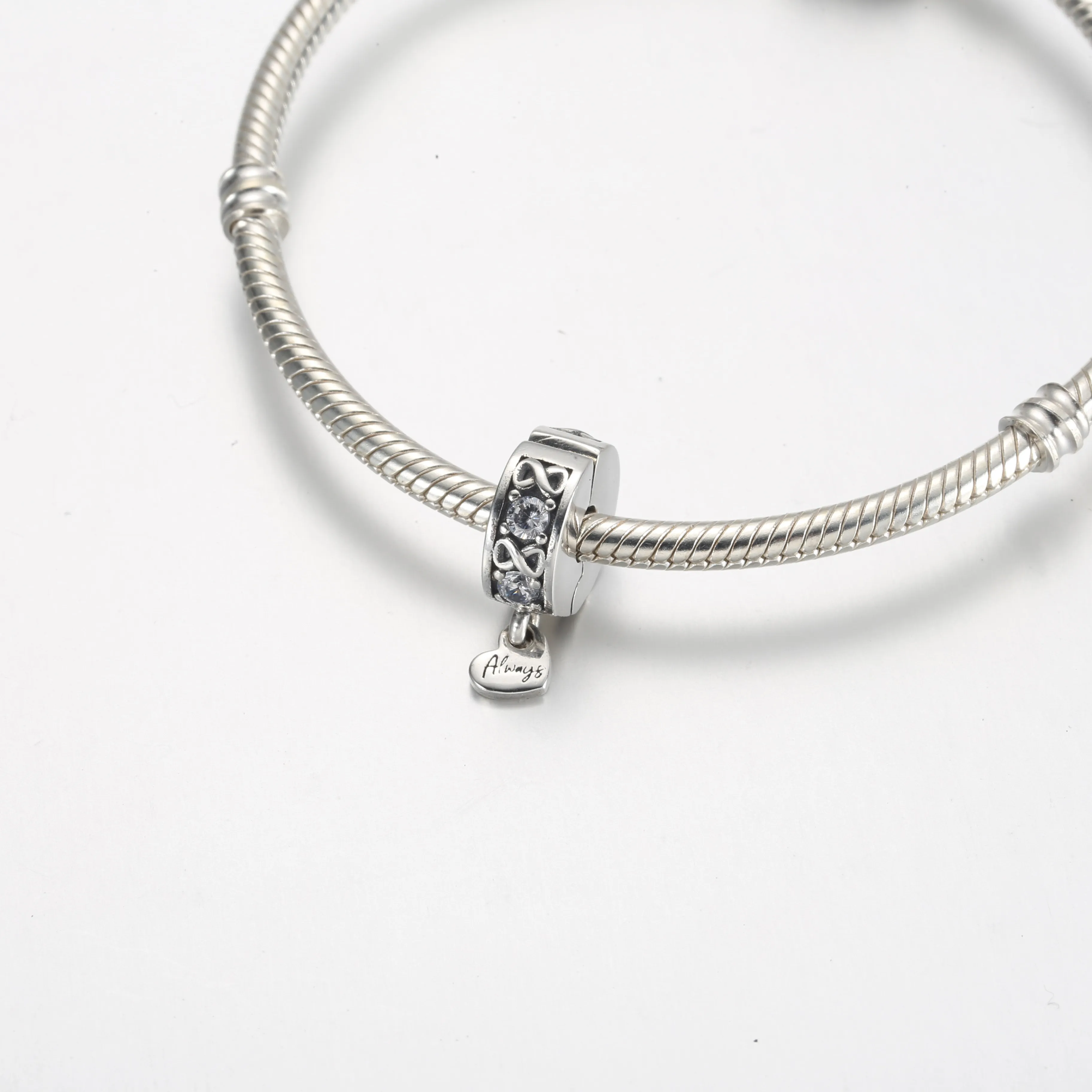 Pandora Familie For Alltid Pavé Klemme Charm - 791151C01