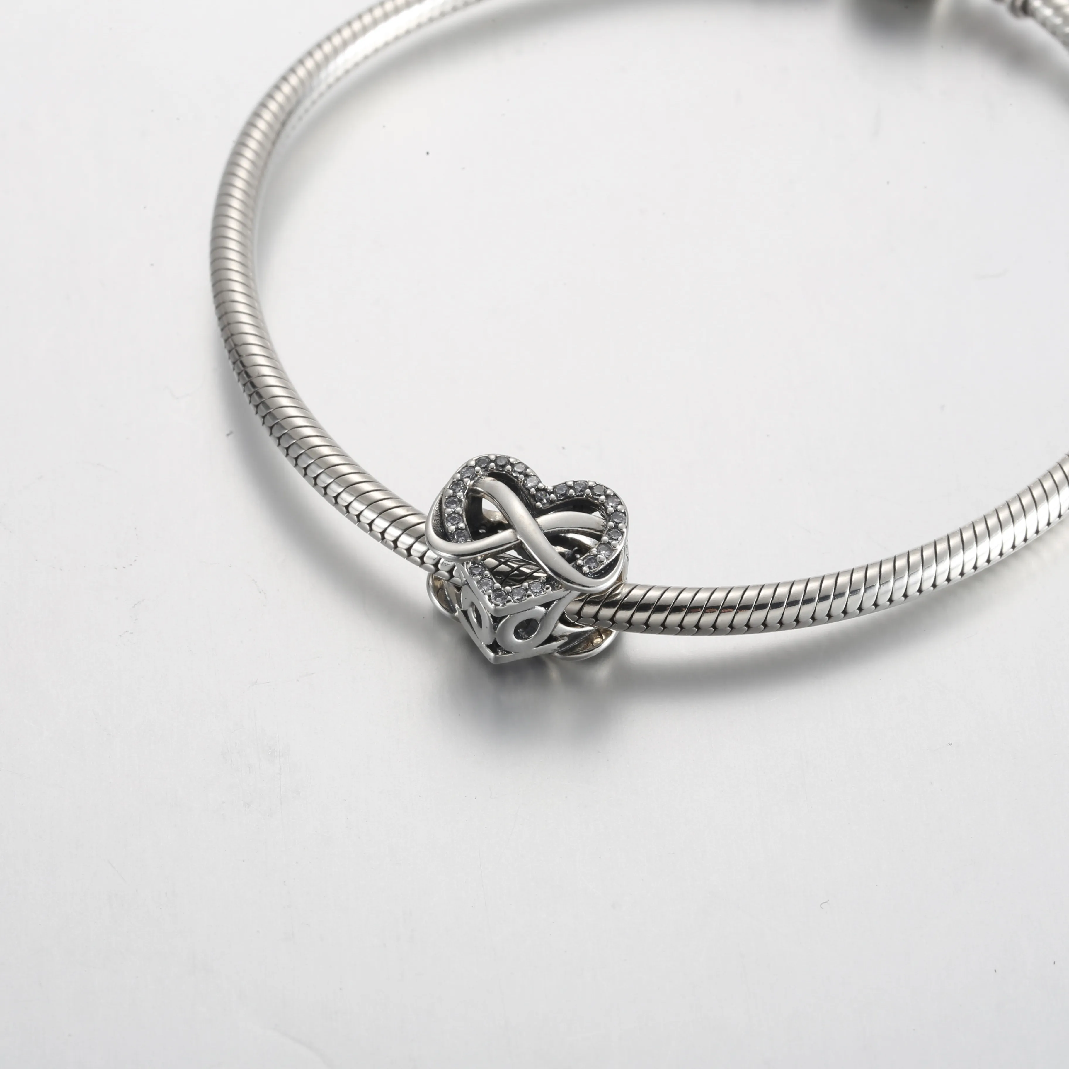 Pandora Funklende For Alltid Rødt Hjerte Charm - 792246C01