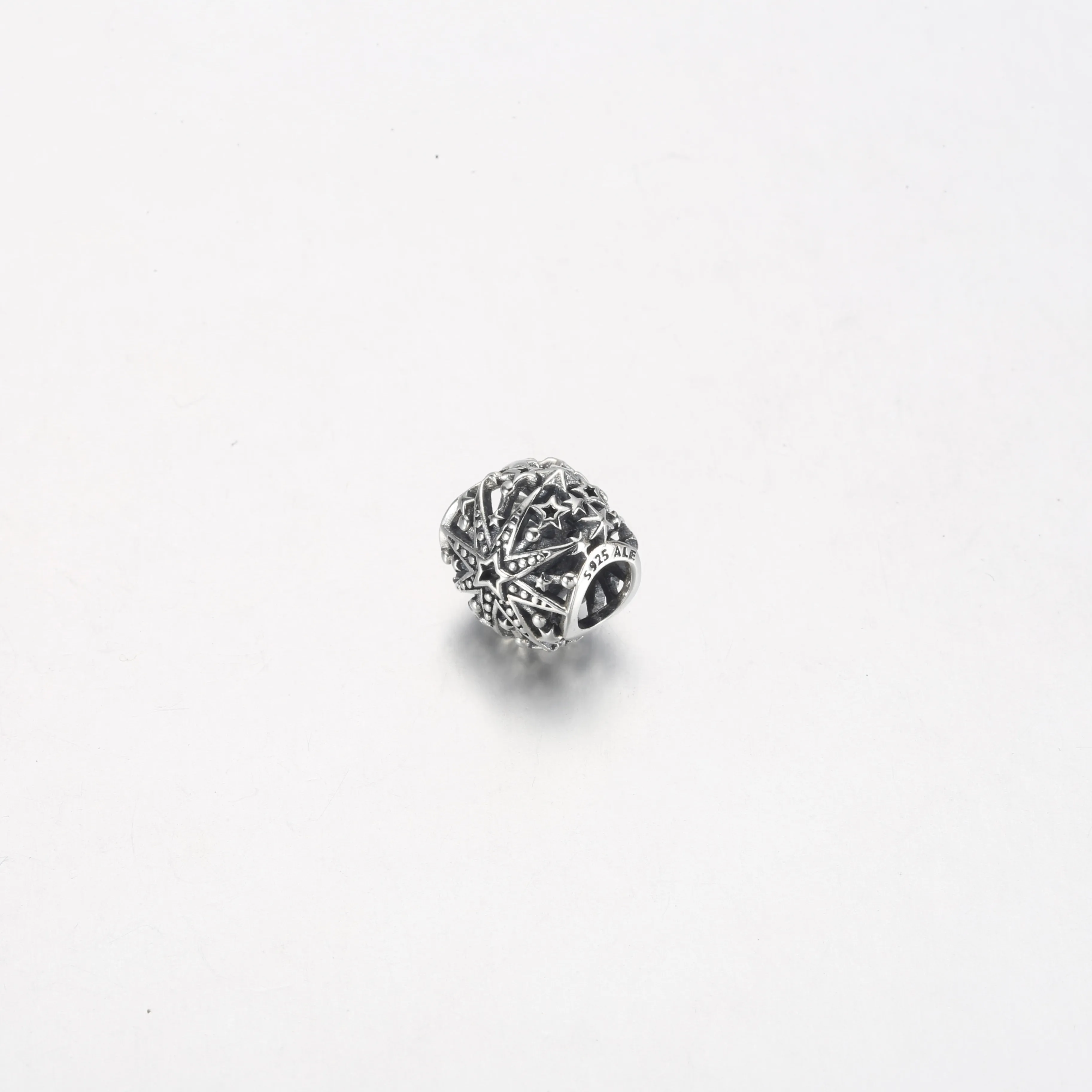 Pandora Celestial Snowflake Charm - 792360C00