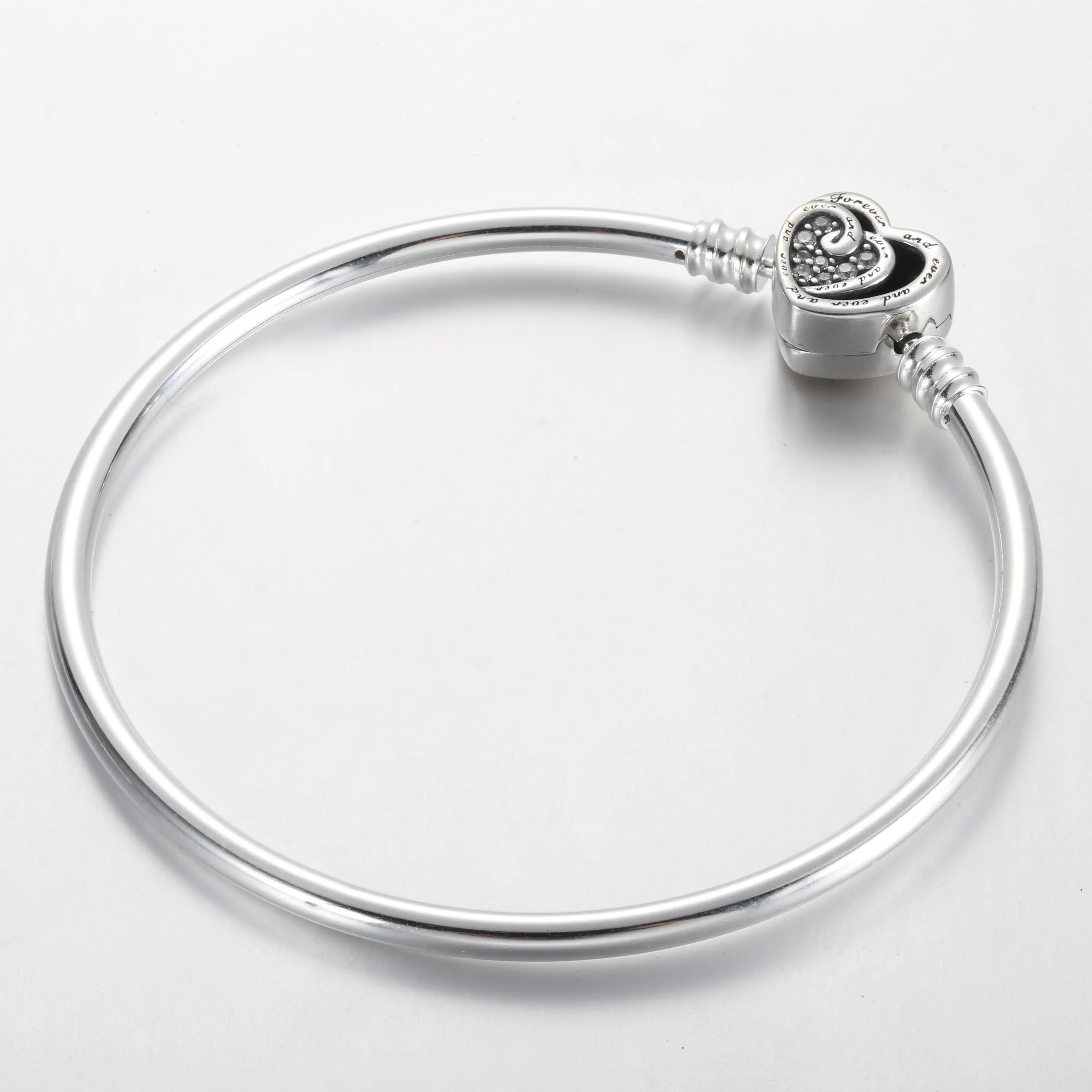 Pandora Moments Sammenflettede Evighet Hjerter Klemme Bangle - 591064C01