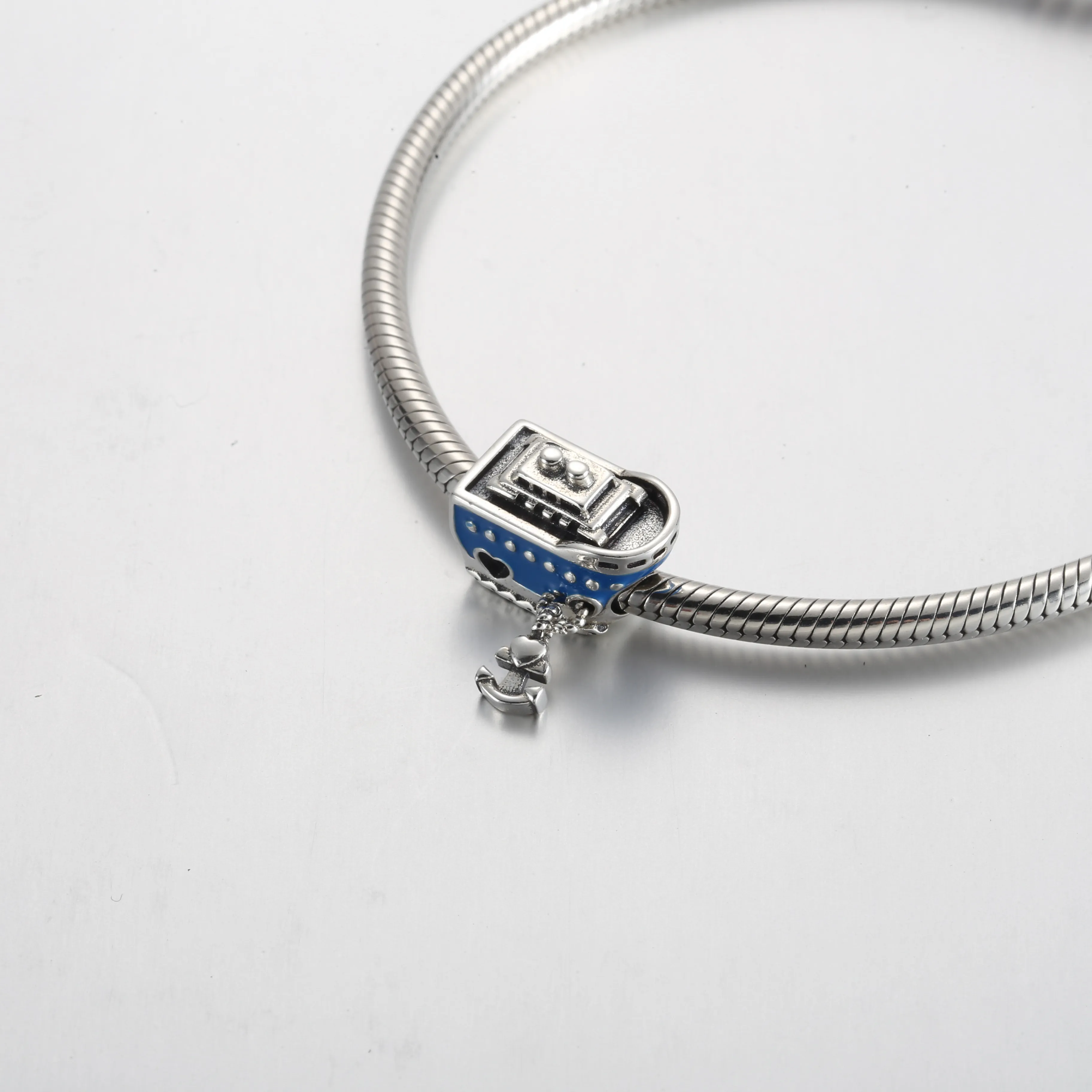 Pandora Oppankret Cruiseskip Charm - 792198C01