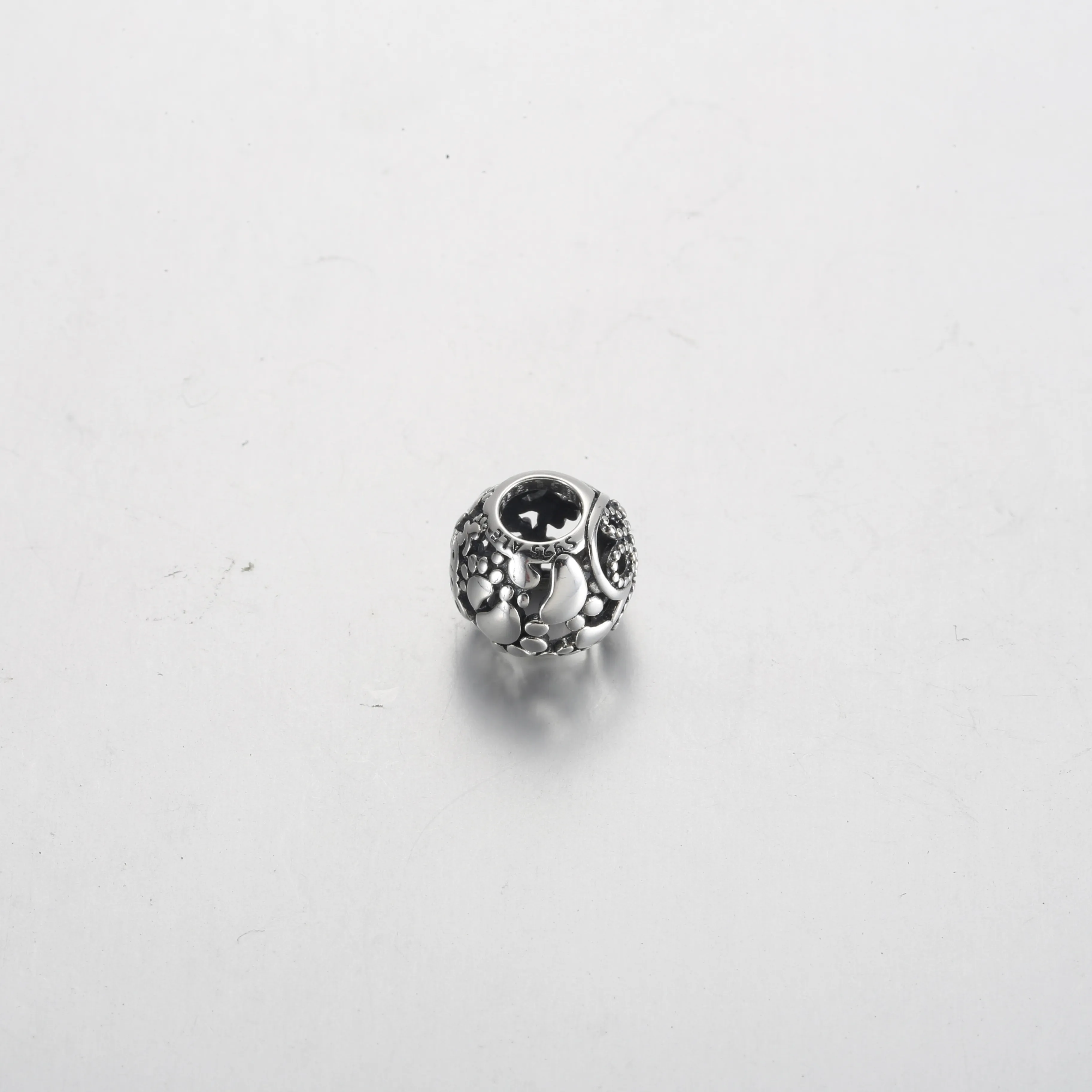 Pandora Pelsbaby Hjerter og Poteavtrykk Charm - 792248C00