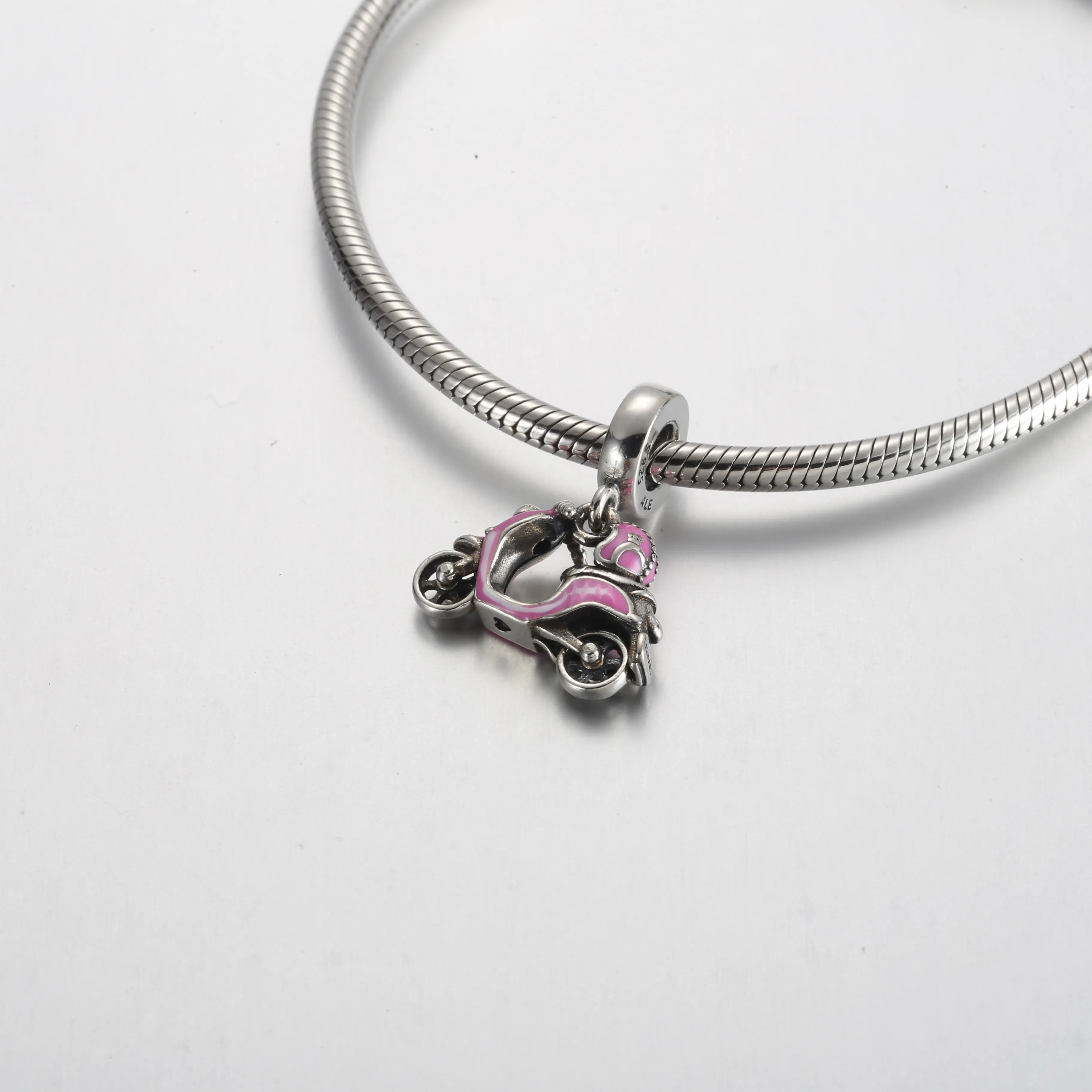 Pandora Rosa Scooter Hengende Charm - 791057C01