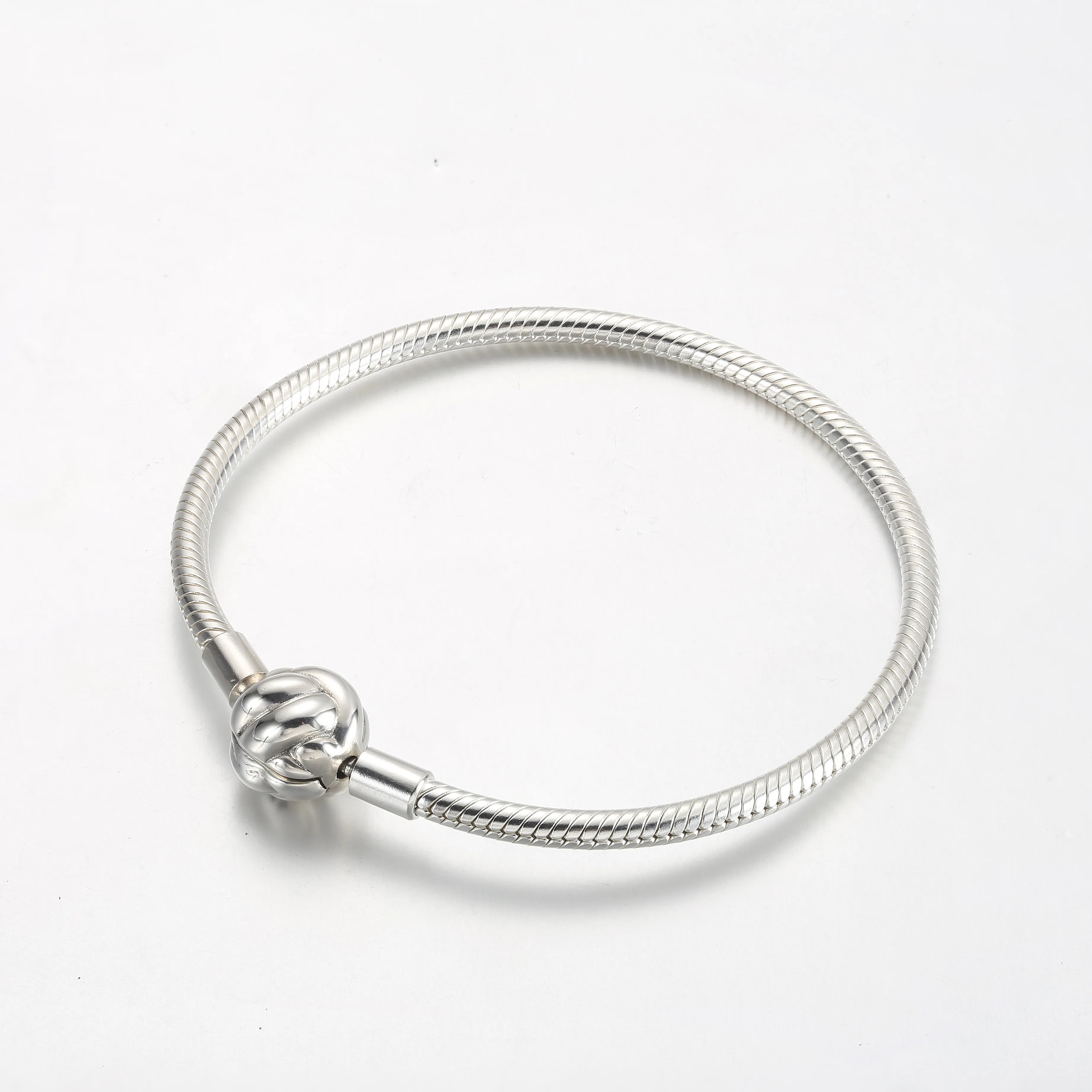 Pandora Snake chain sterling silver bracelet with love knot clasp - 592422C00