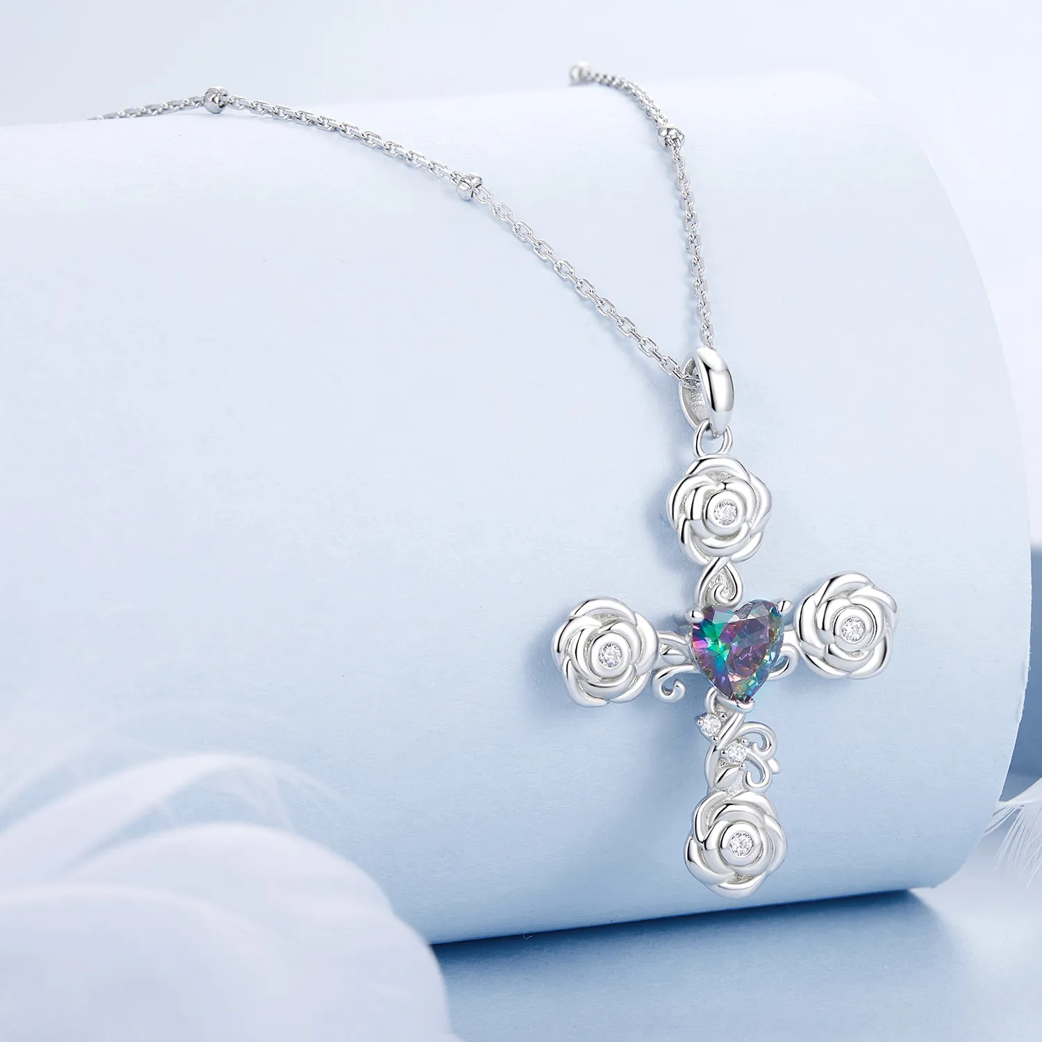 PANDORA Style Rose Cross Halskjede - BSN379