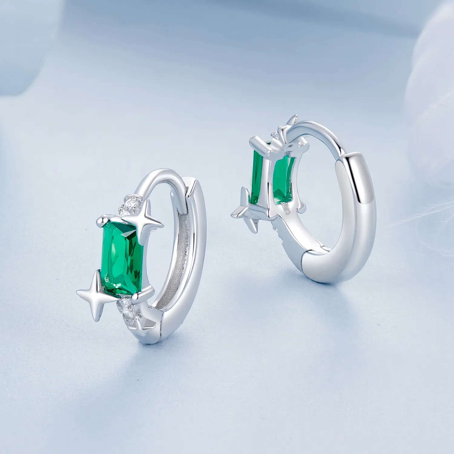 PANDORA Style Emerald Star øredobber - BSE1036