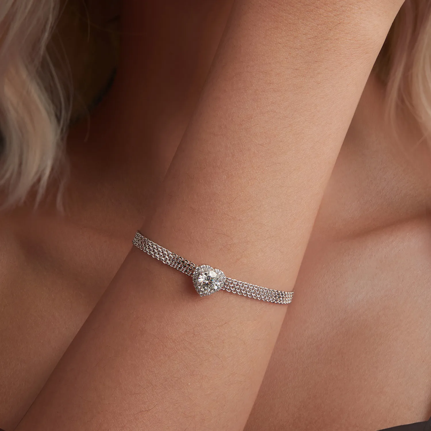 PANDORA Style Heart Moissanite flettet armbånd (med ett sertifikat) - MSB019