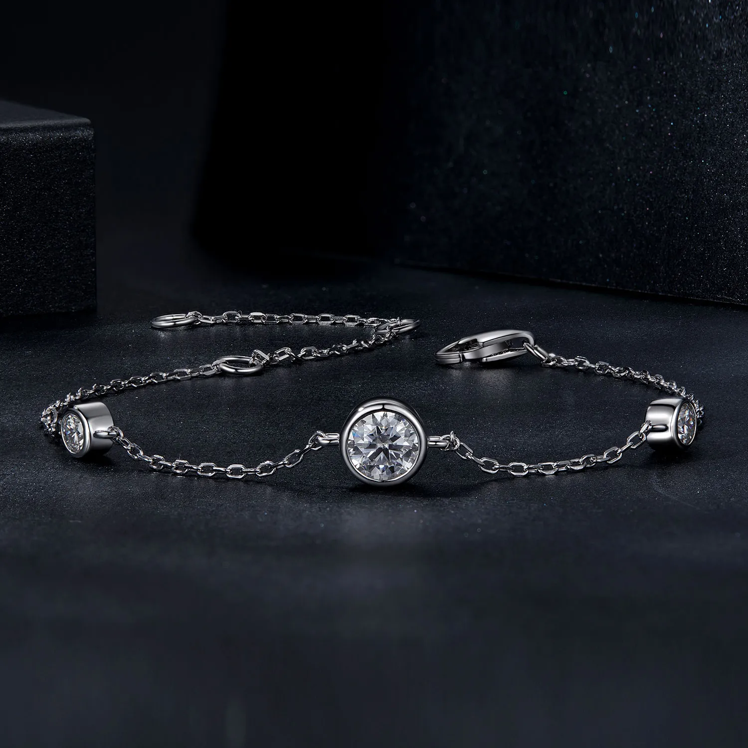 PANDORA Style Starry Moissanite-armbånd (med ett sertifikat) - MSB018