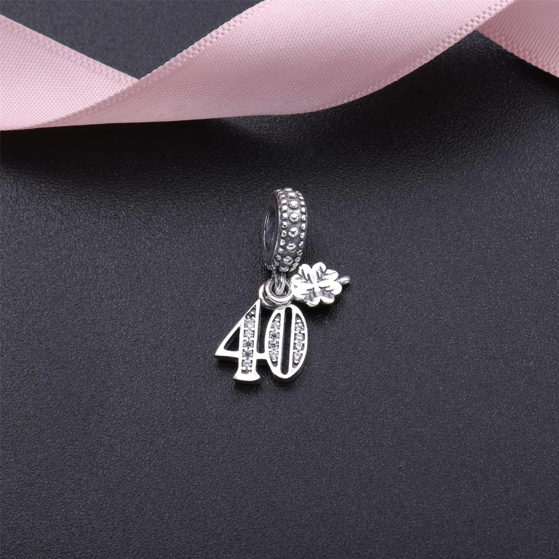 Pandora 40 år med kjærlighet, hengende charm - 791288CZ