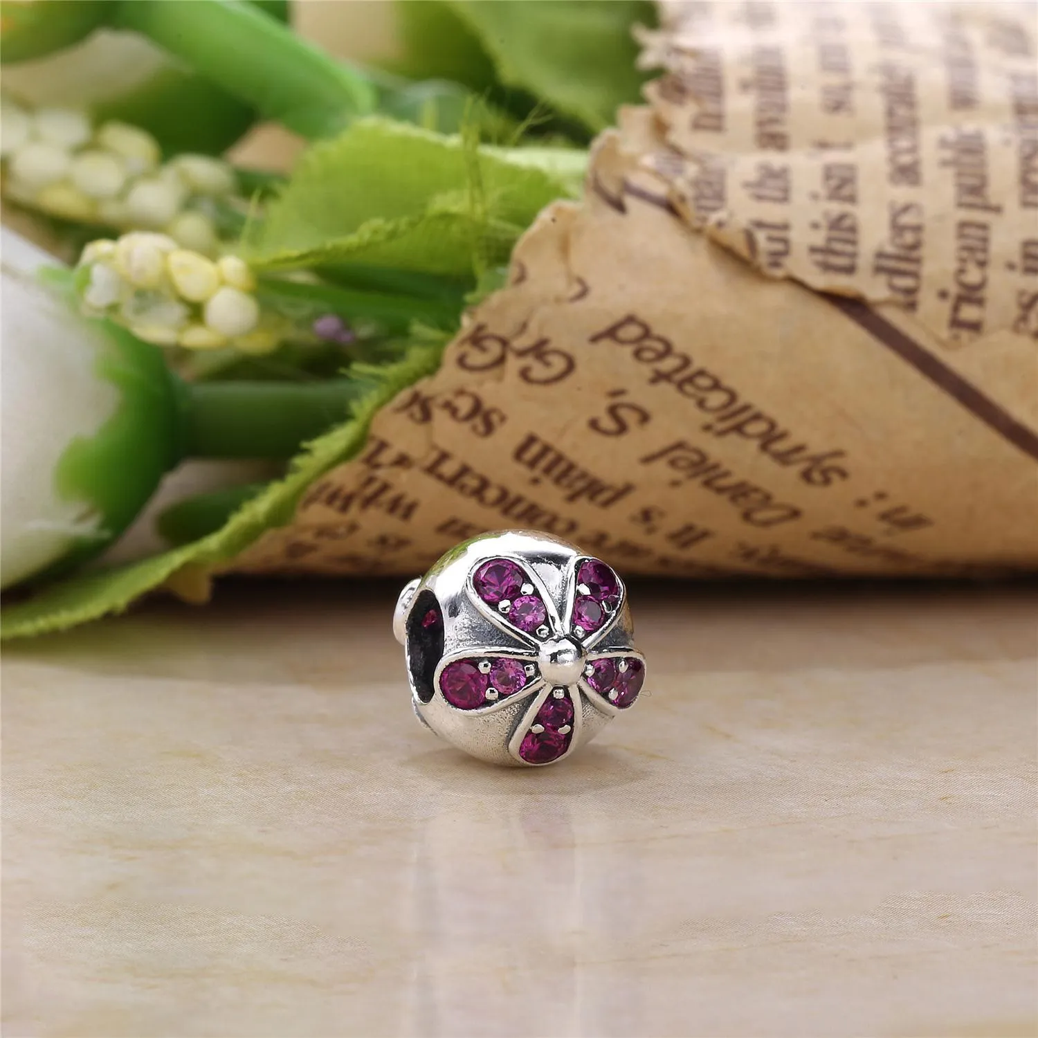 PANDORA Dazzling Daisies Clip Charm - 791493CZ