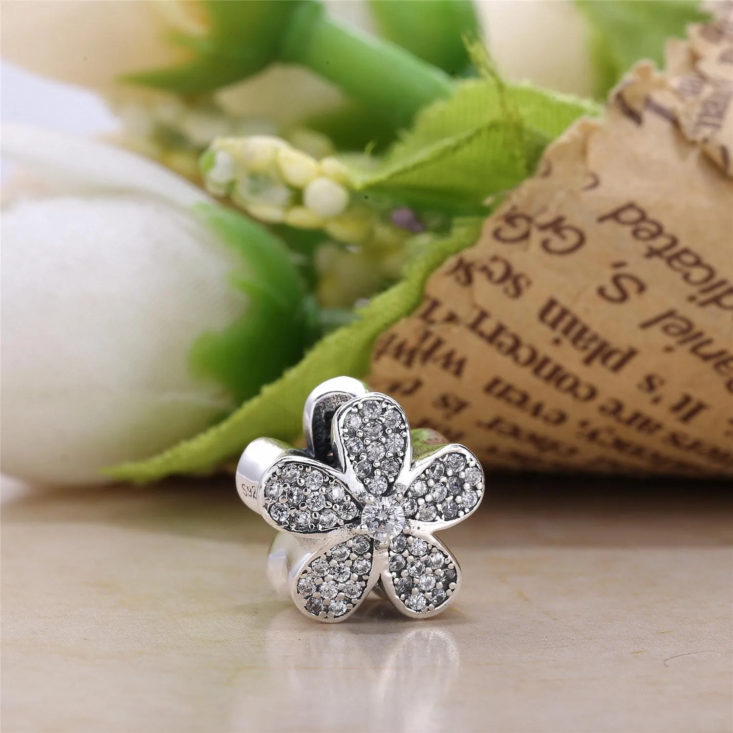 Pandora Dazzling Daisy Charm - 791480CZ