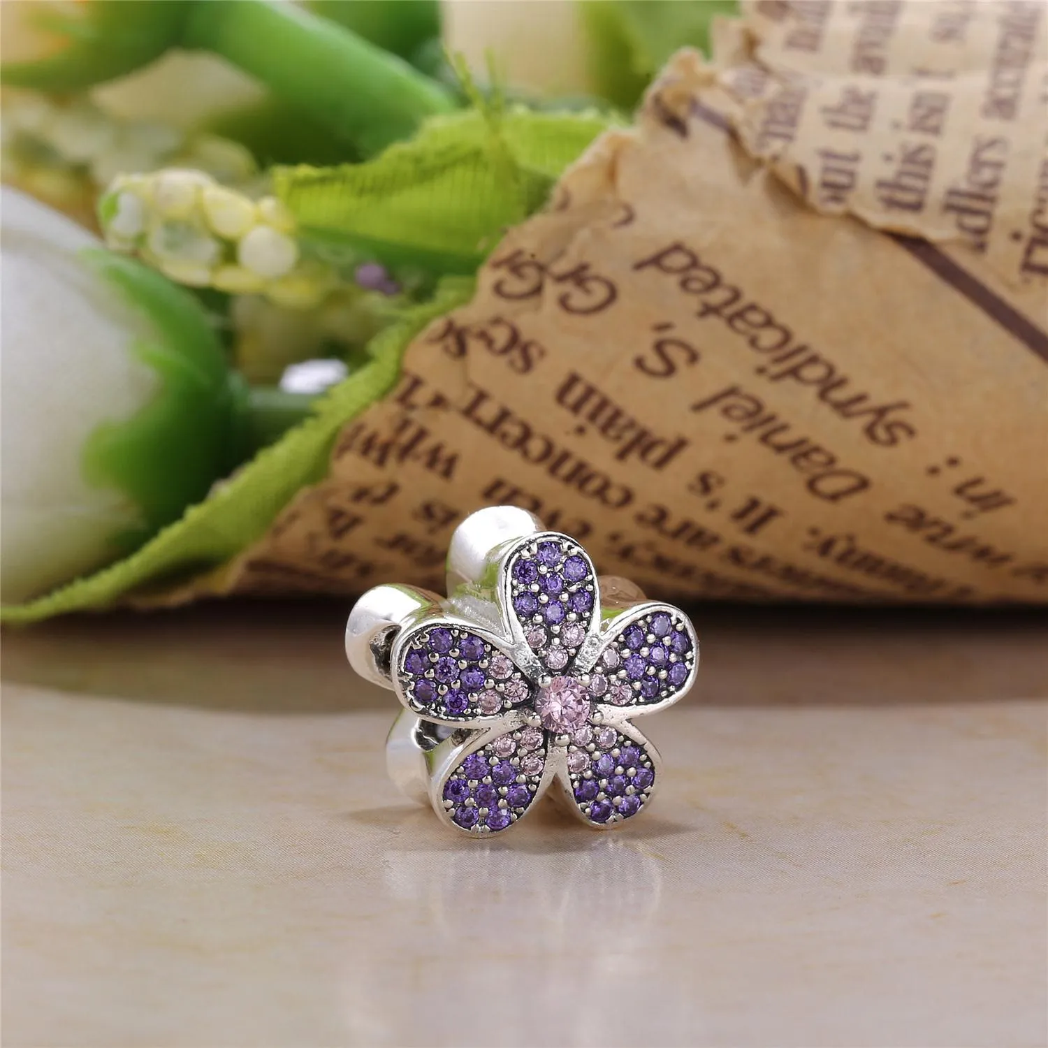 Pandora Dazzling Daisy Charm - 791480CZ