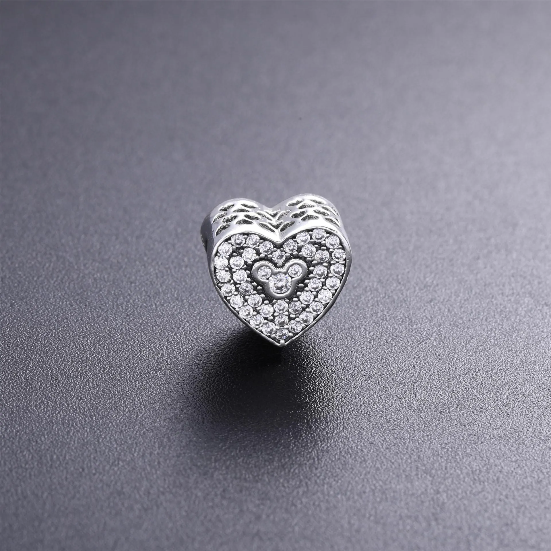 Pandora Disney. Mickey & Minnie Sparkling Heart Charm - 792049CZ