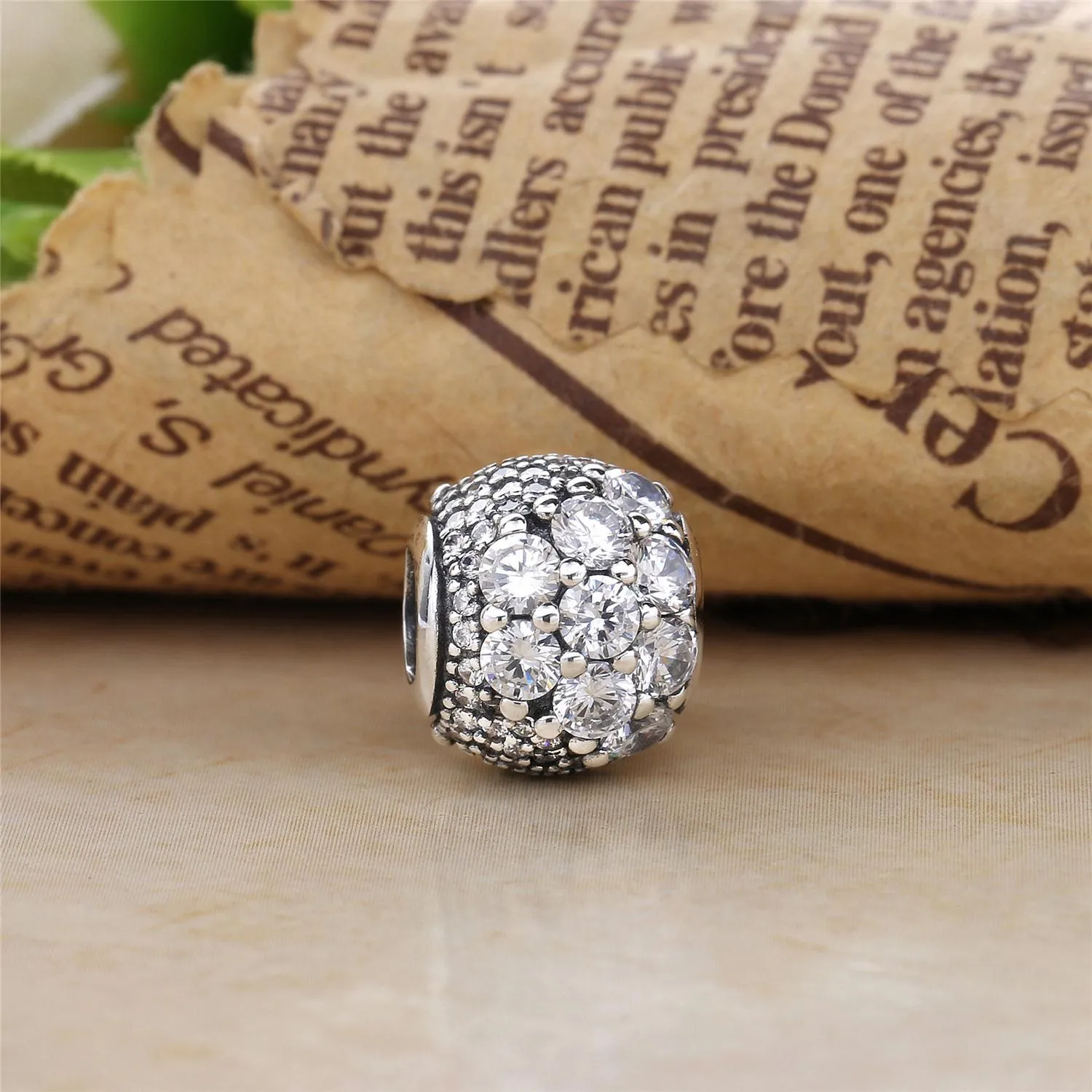 Pandora Enchanted Pavé Charm - 797032CZ